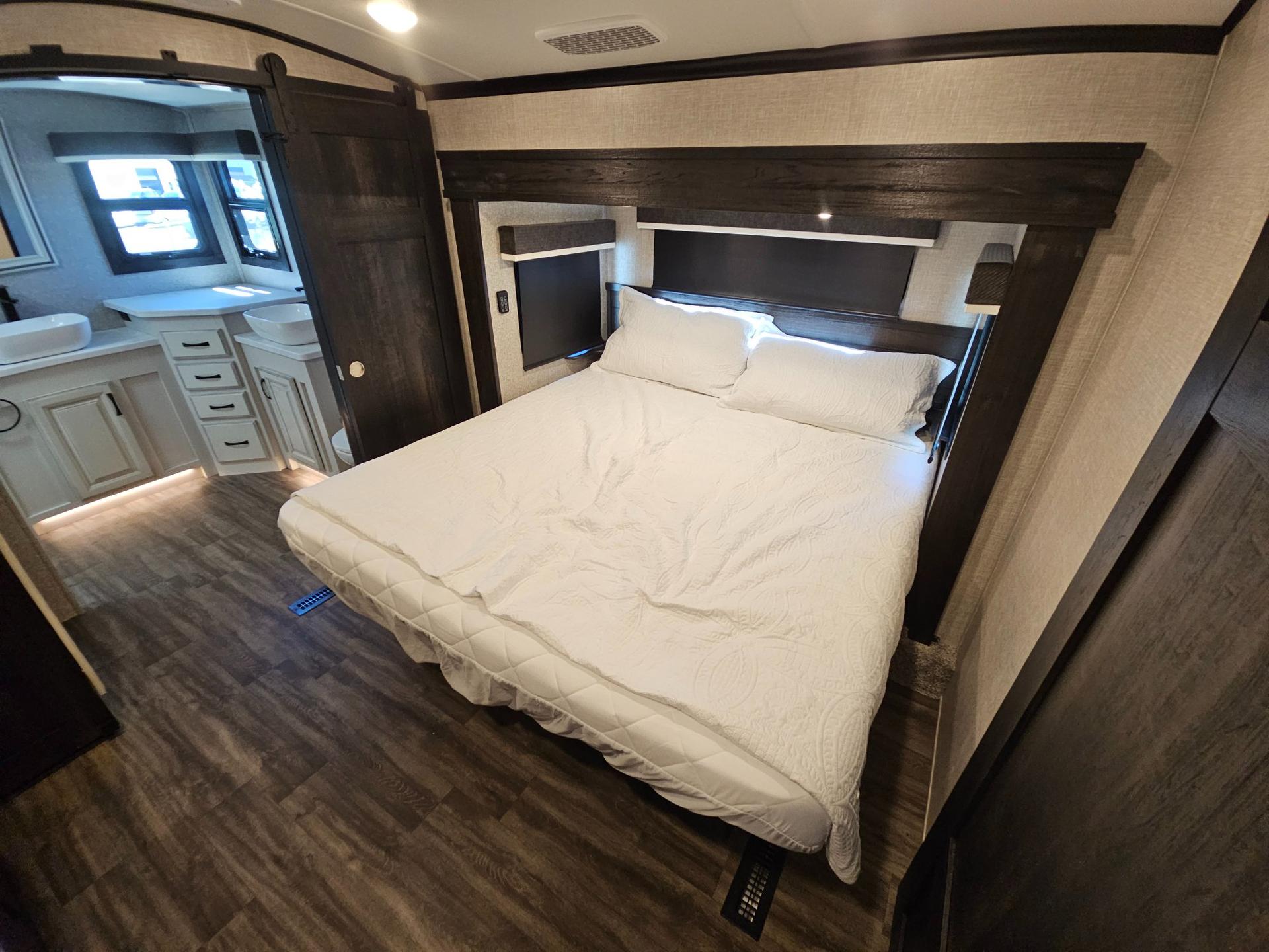 2023 Jayco 2023 Jayco North Point - thumbnail 36