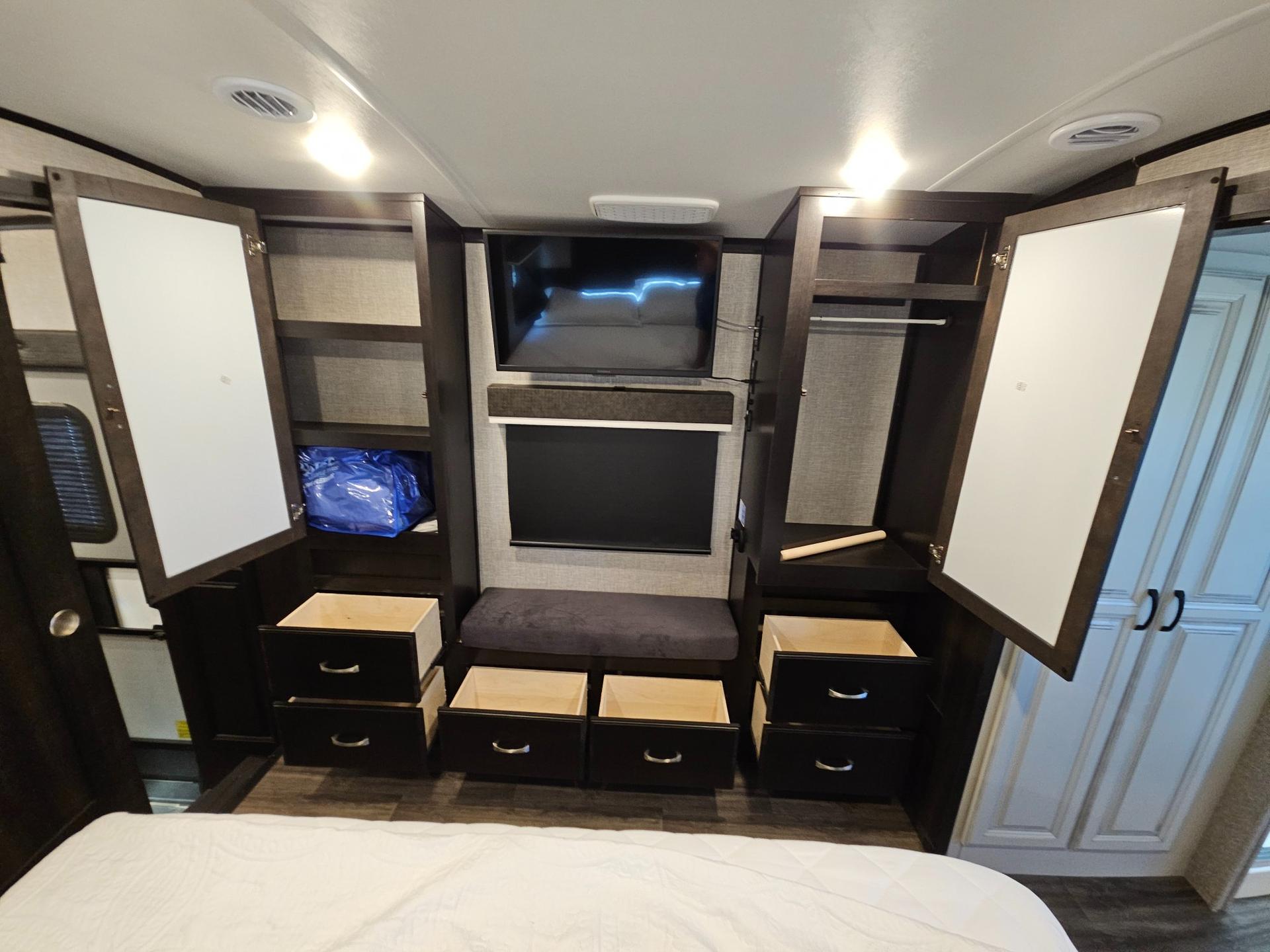 2023 Jayco 2023 Jayco North Point - thumbnail 41