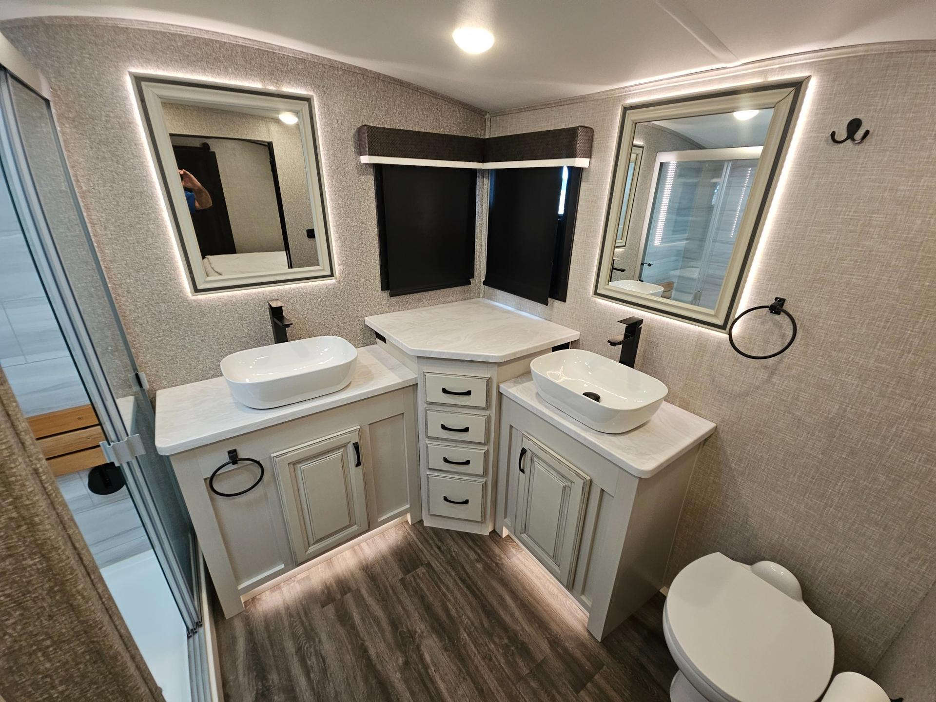 2023 Jayco 2023 Jayco North Point - thumbnail 46