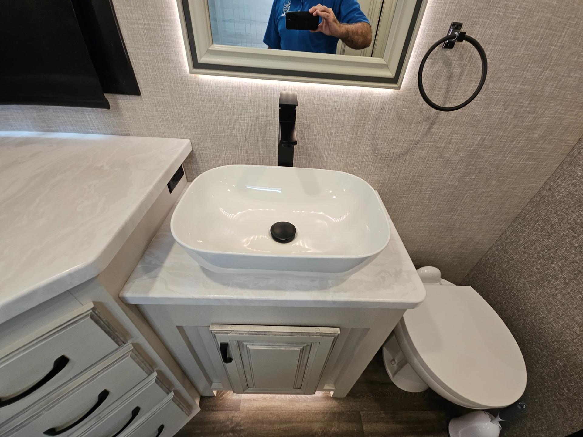 2023 Jayco 2023 Jayco North Point - thumbnail 47