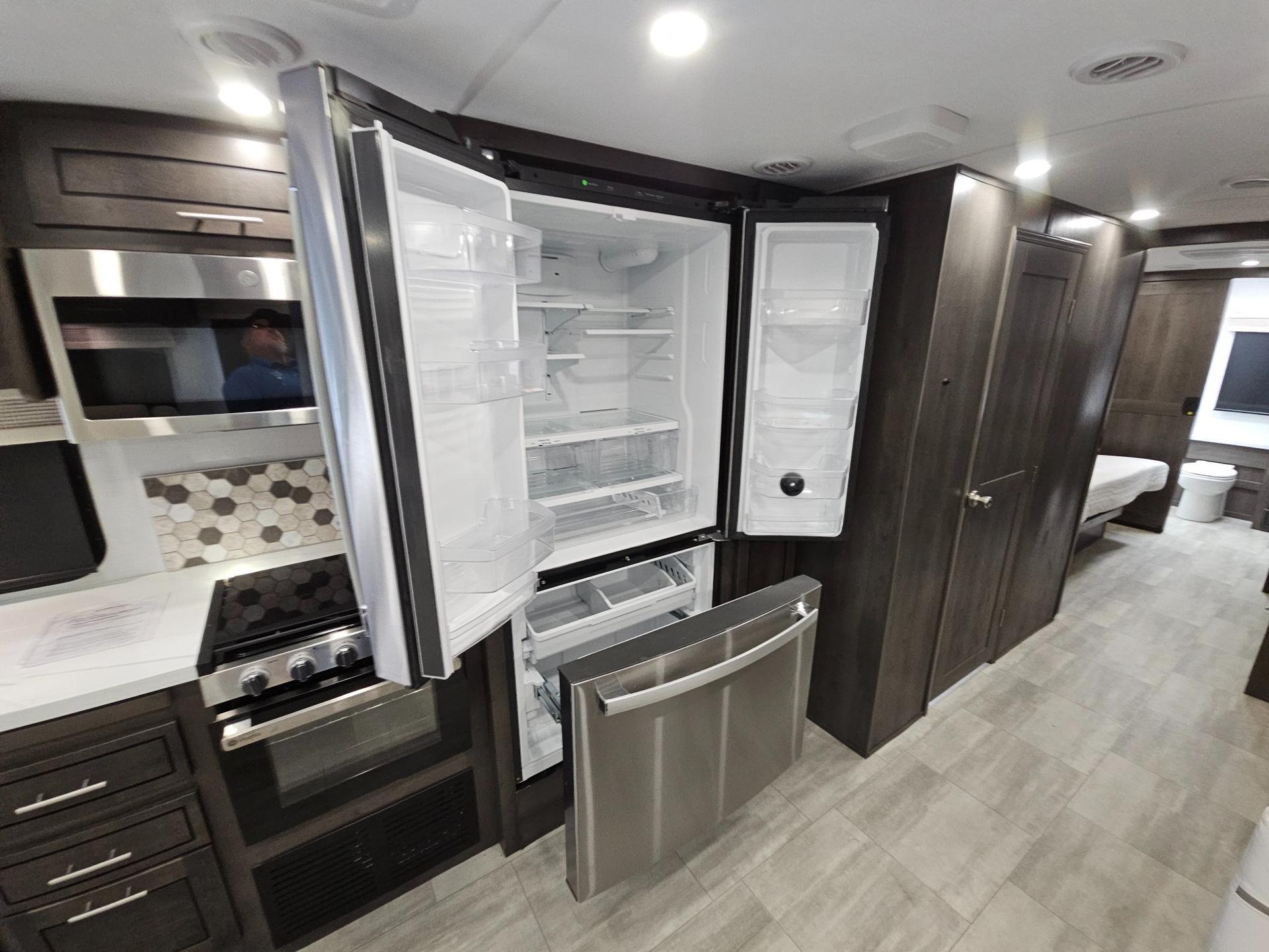 2024 Forest River RV 2024 Forest River RV Georgetown - thumbnail 24