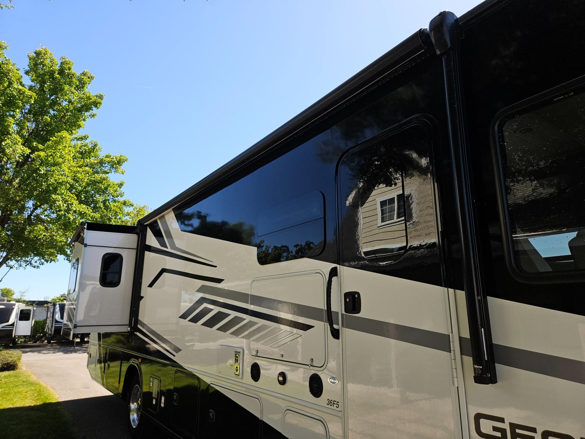 2024 Forest River RV 2024 Forest River RV Georgetown - thumbnail 56