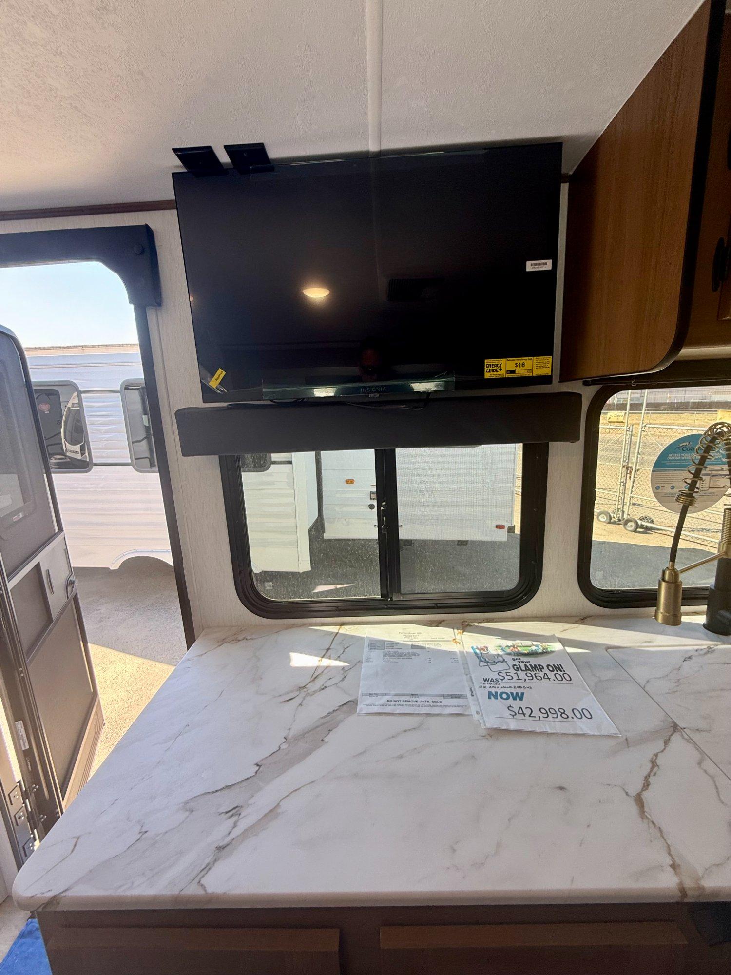 2026 Coachmen 2026 Coachmen Apex Nano - thumbnail 20