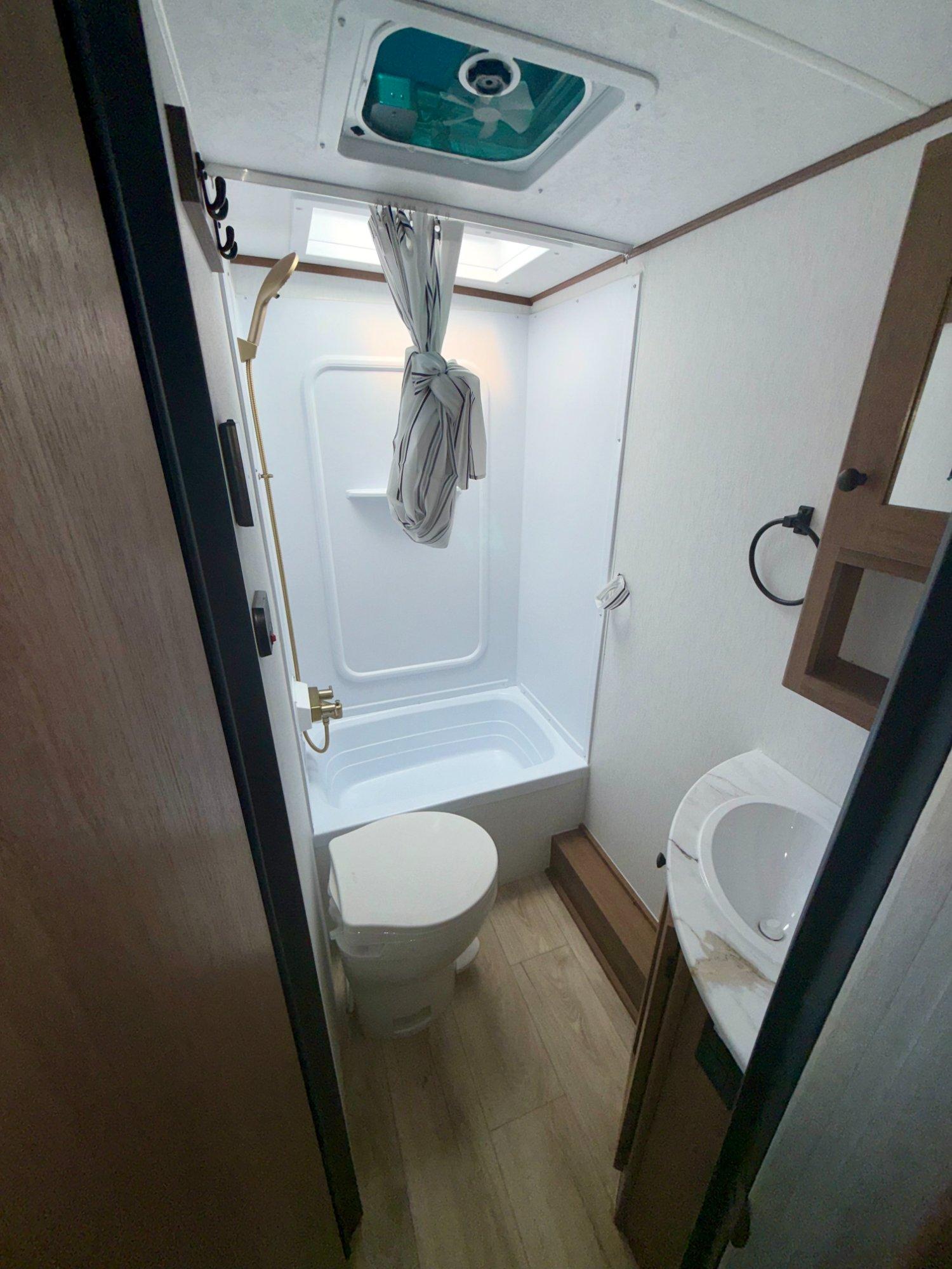 2026 Coachmen 2026 Coachmen Apex Nano - thumbnail 24