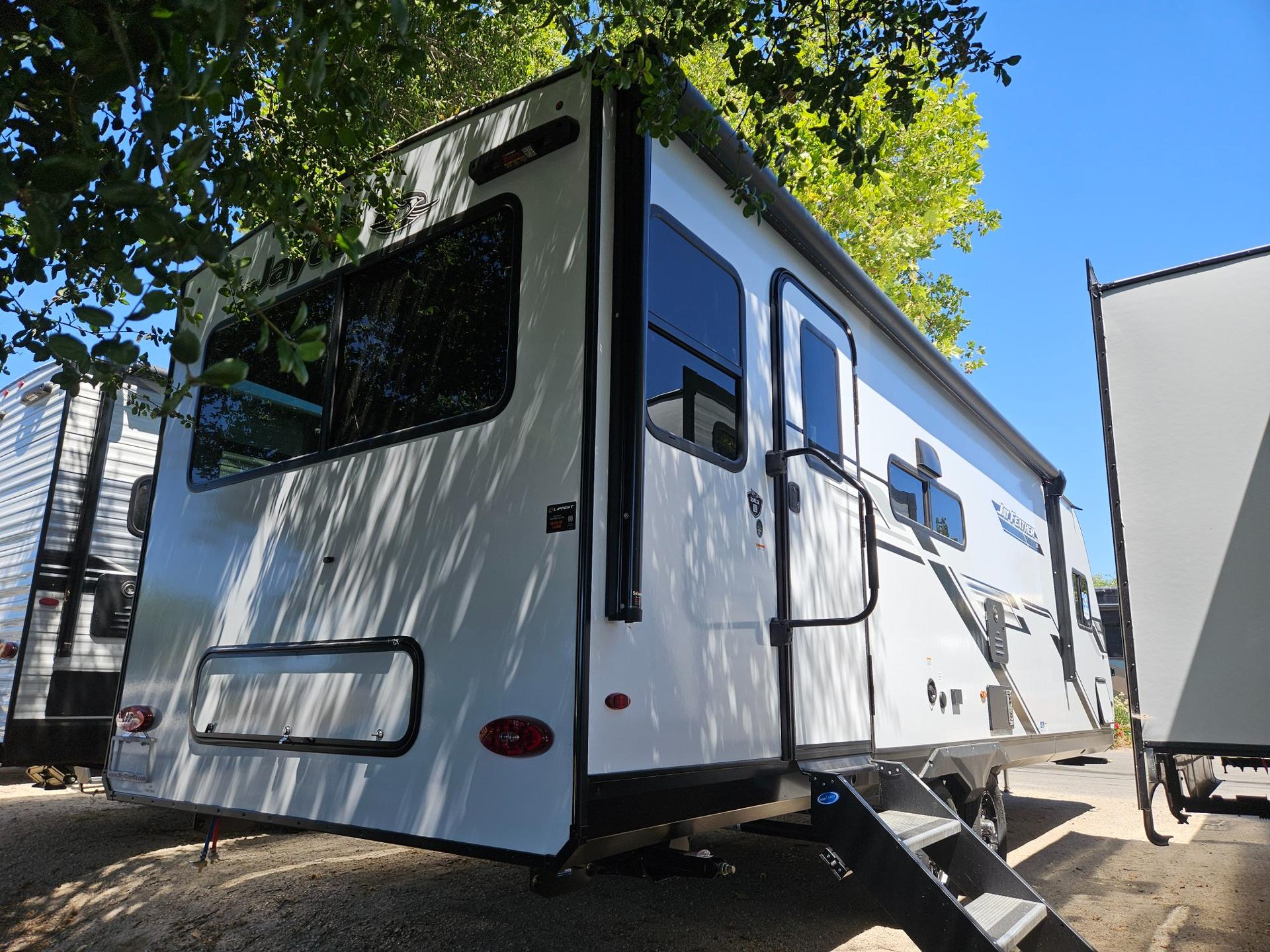 2026 Jayco 2026 Jayco Jay Feather SL - thumbnail 3
