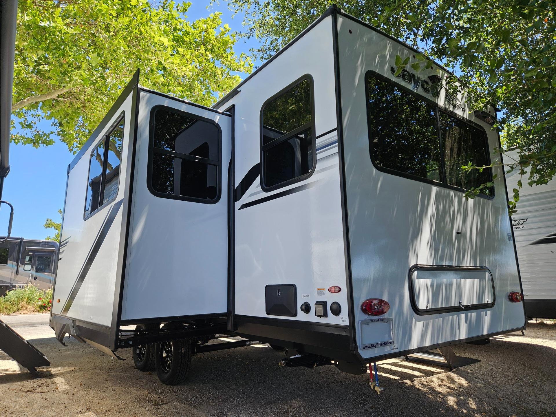 2026 Jayco 2026 Jayco Jay Feather SL - thumbnail 4