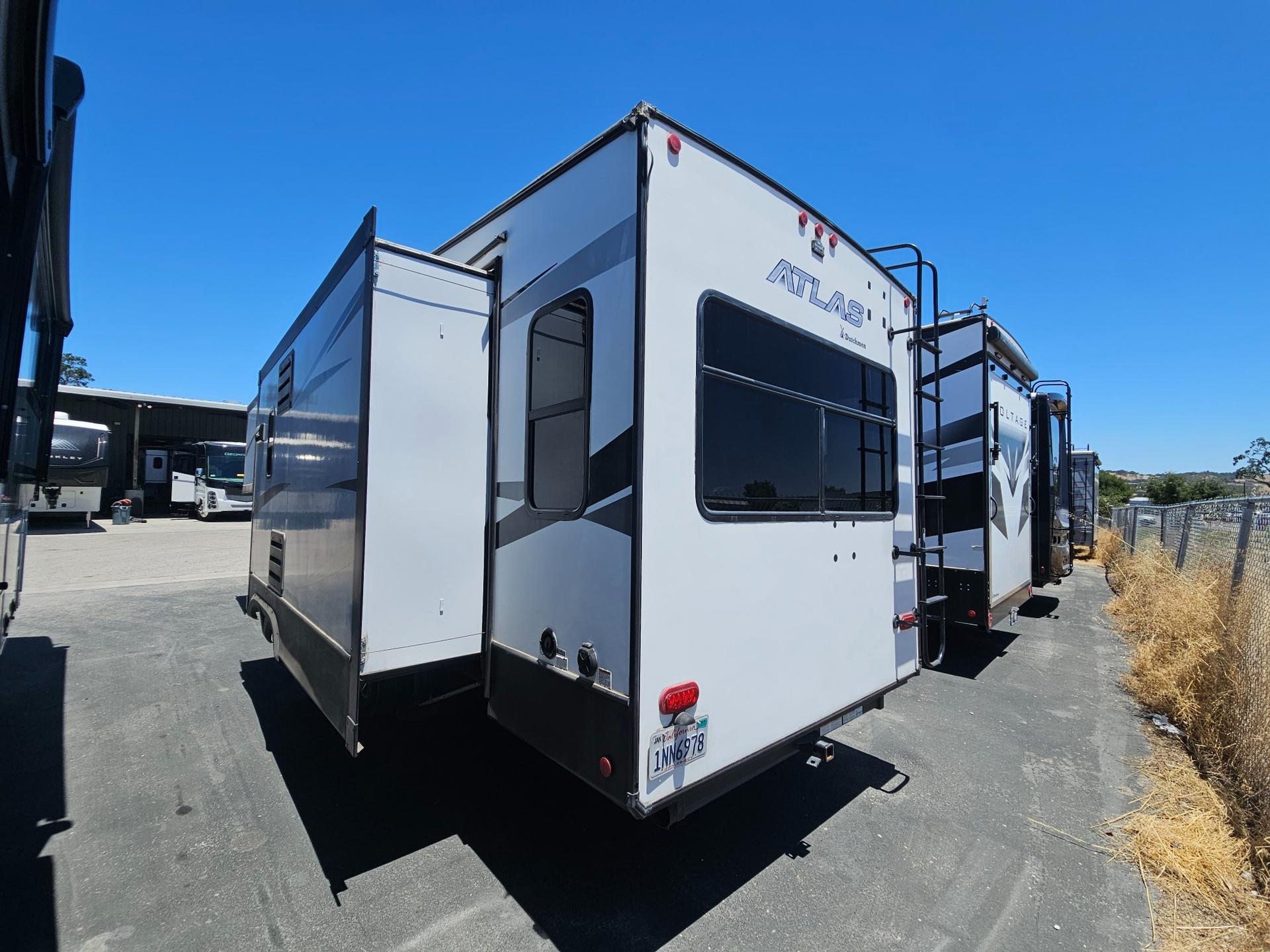 2021 Keystone RV 2021 Keystone RV Atlas - thumbnail 3