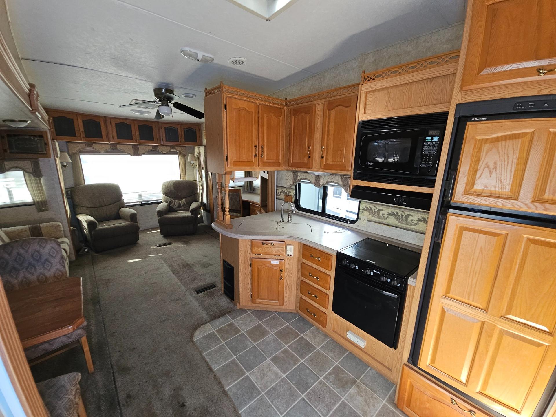 2007 Keystone RV 2007 Keystone RV Montana - thumbnail 2