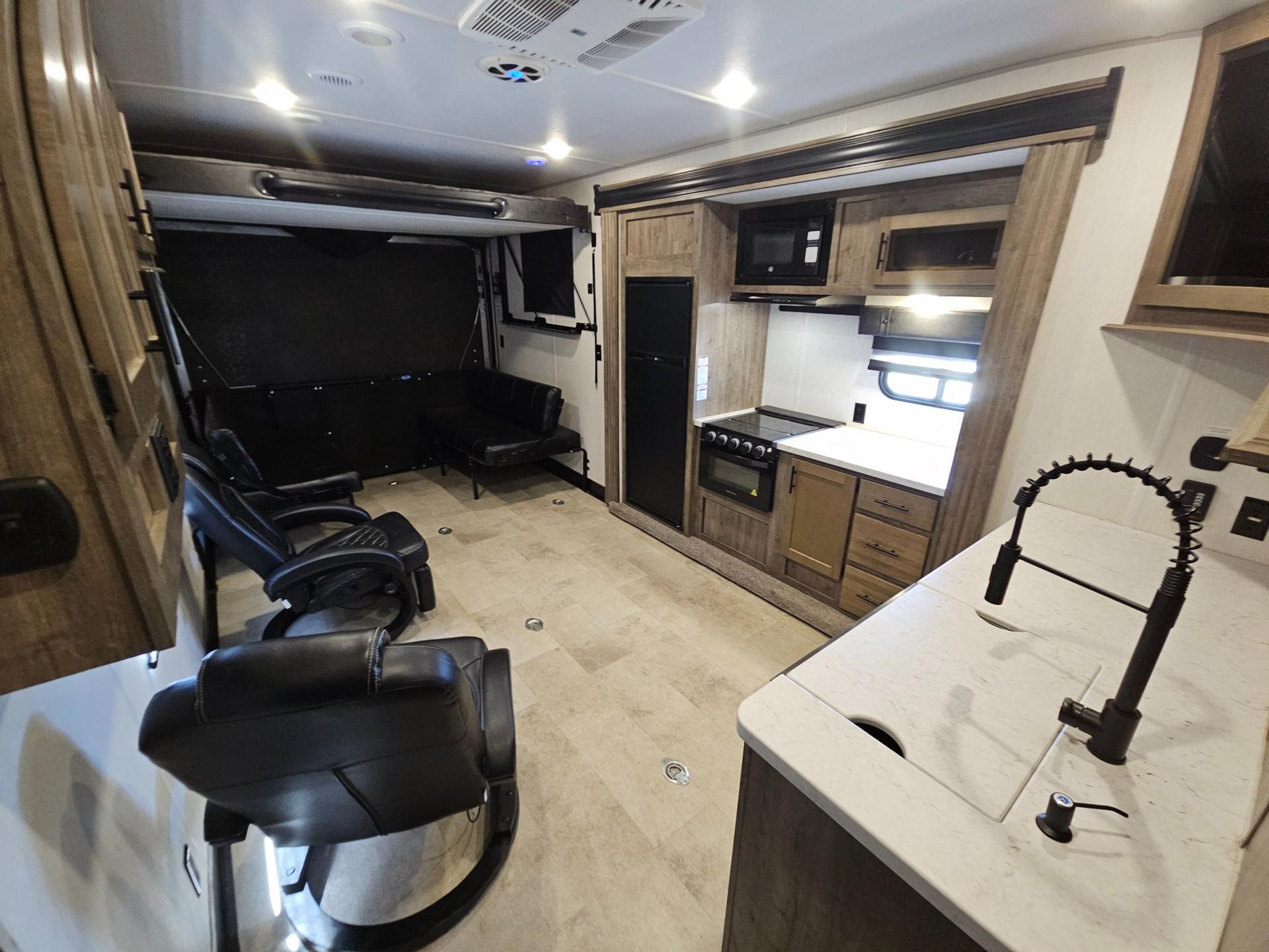 2021 Forest River RV 2021 Forest River RV Rogue - thumbnail 6