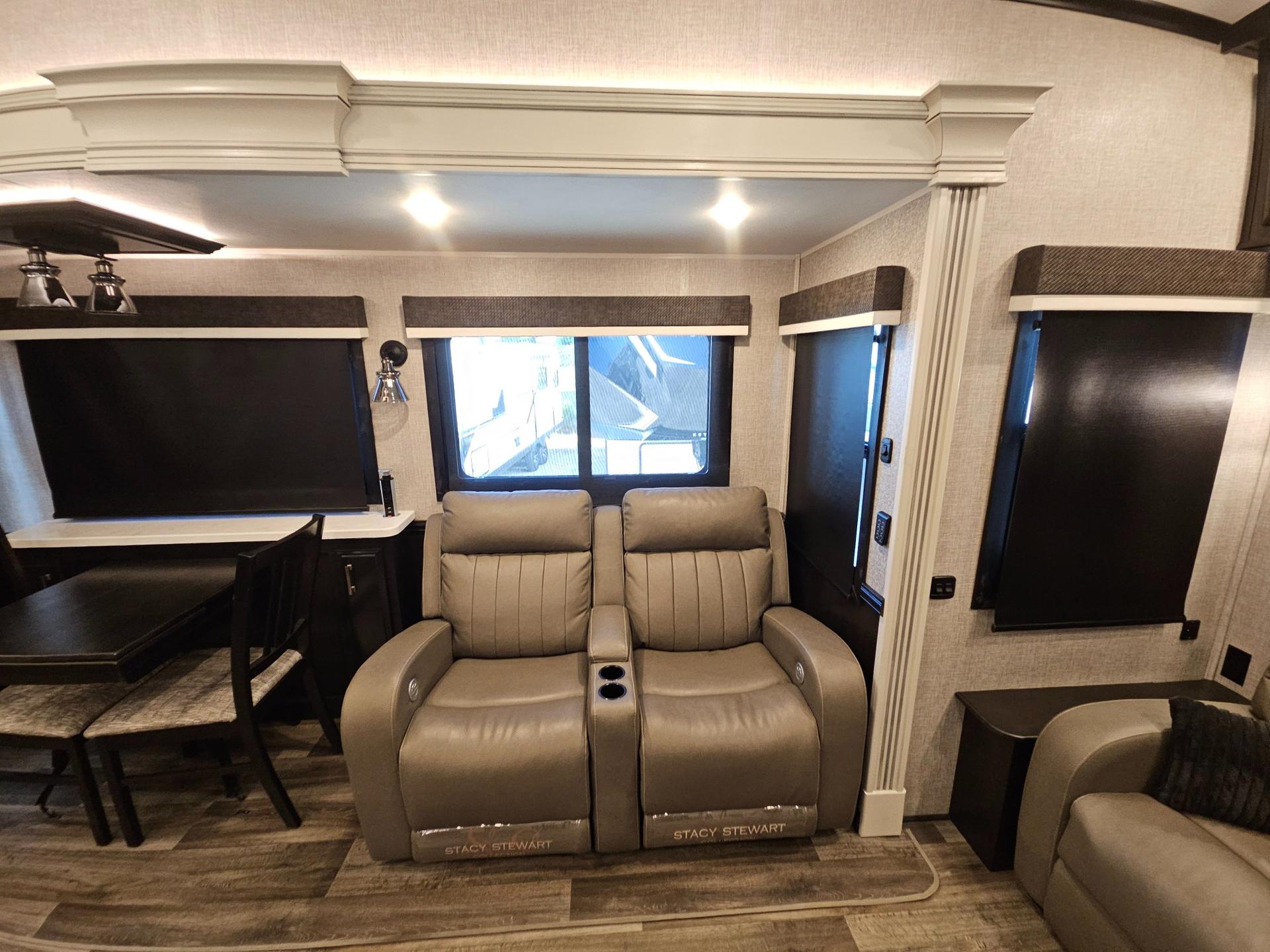 2022 Jayco 2022 Jayco Pinnacle - thumbnail 12