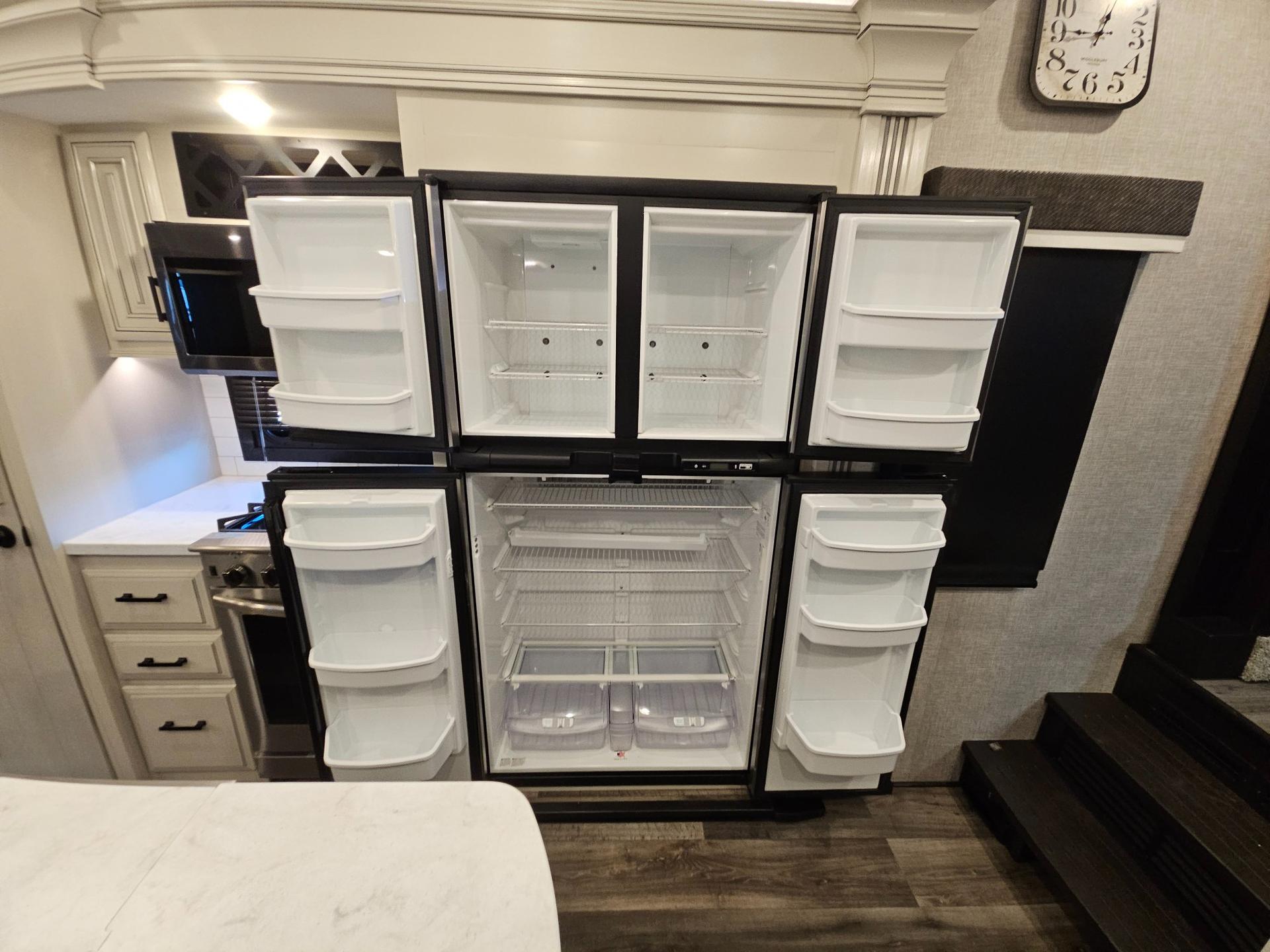 2022 Jayco 2022 Jayco Pinnacle - thumbnail 24