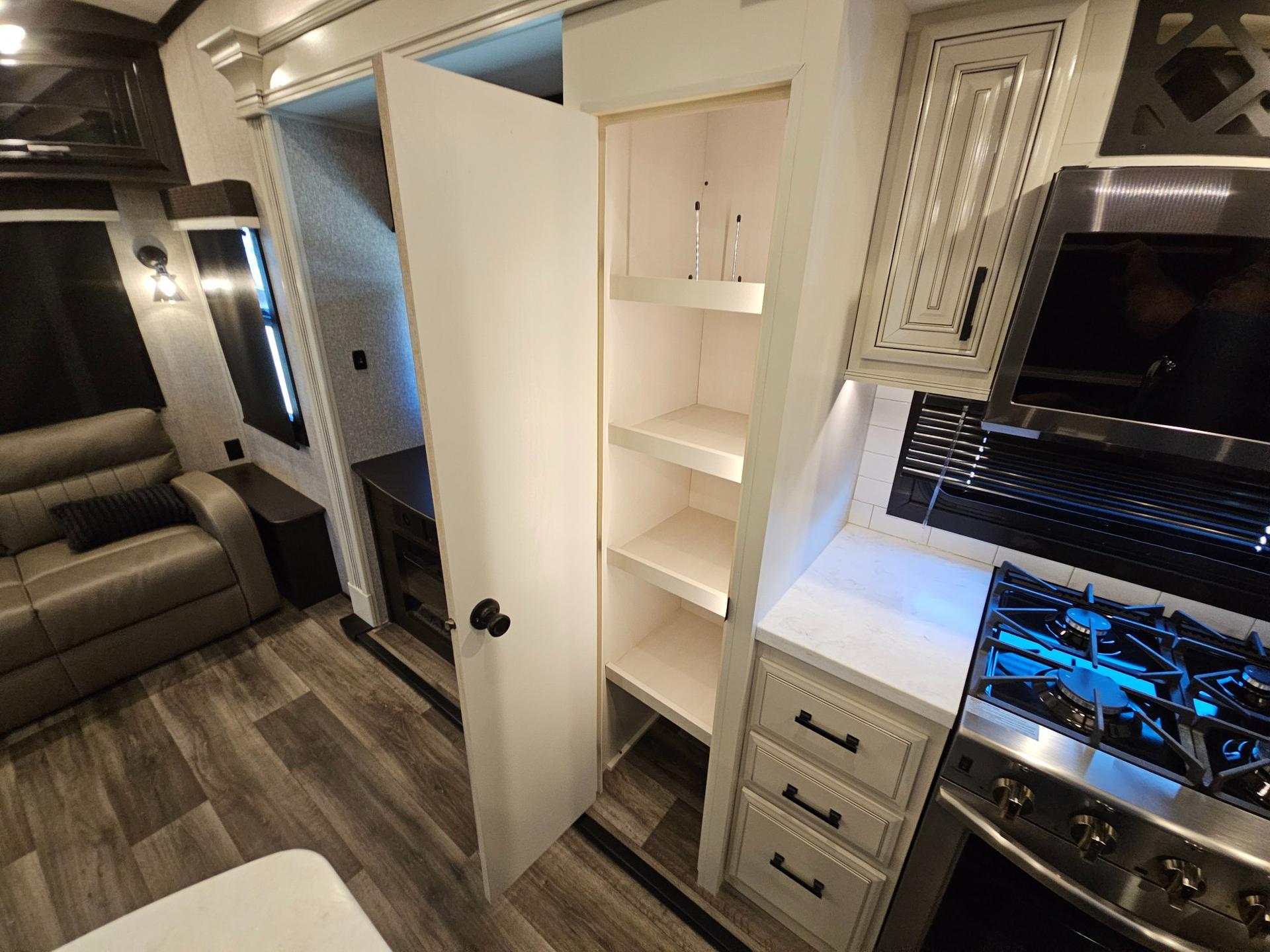 2022 Jayco 2022 Jayco Pinnacle - thumbnail 29