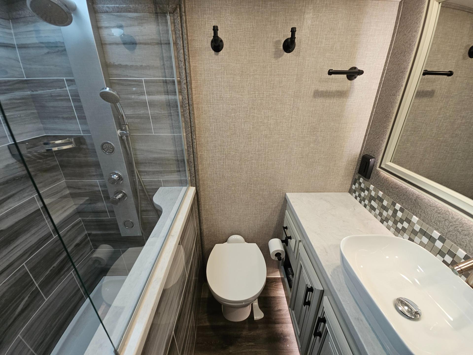 2022 Jayco 2022 Jayco Pinnacle - thumbnail 34