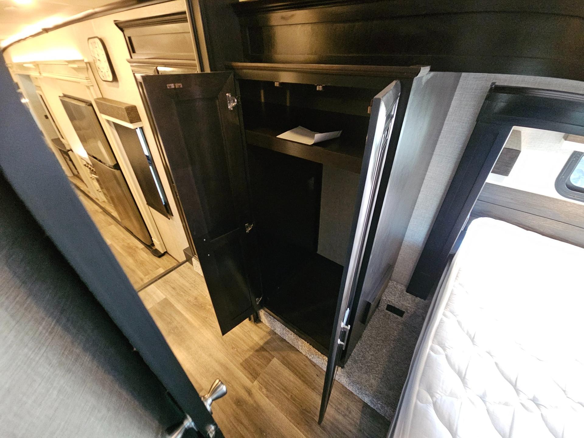 2022 Jayco 2022 Jayco Pinnacle - thumbnail 39