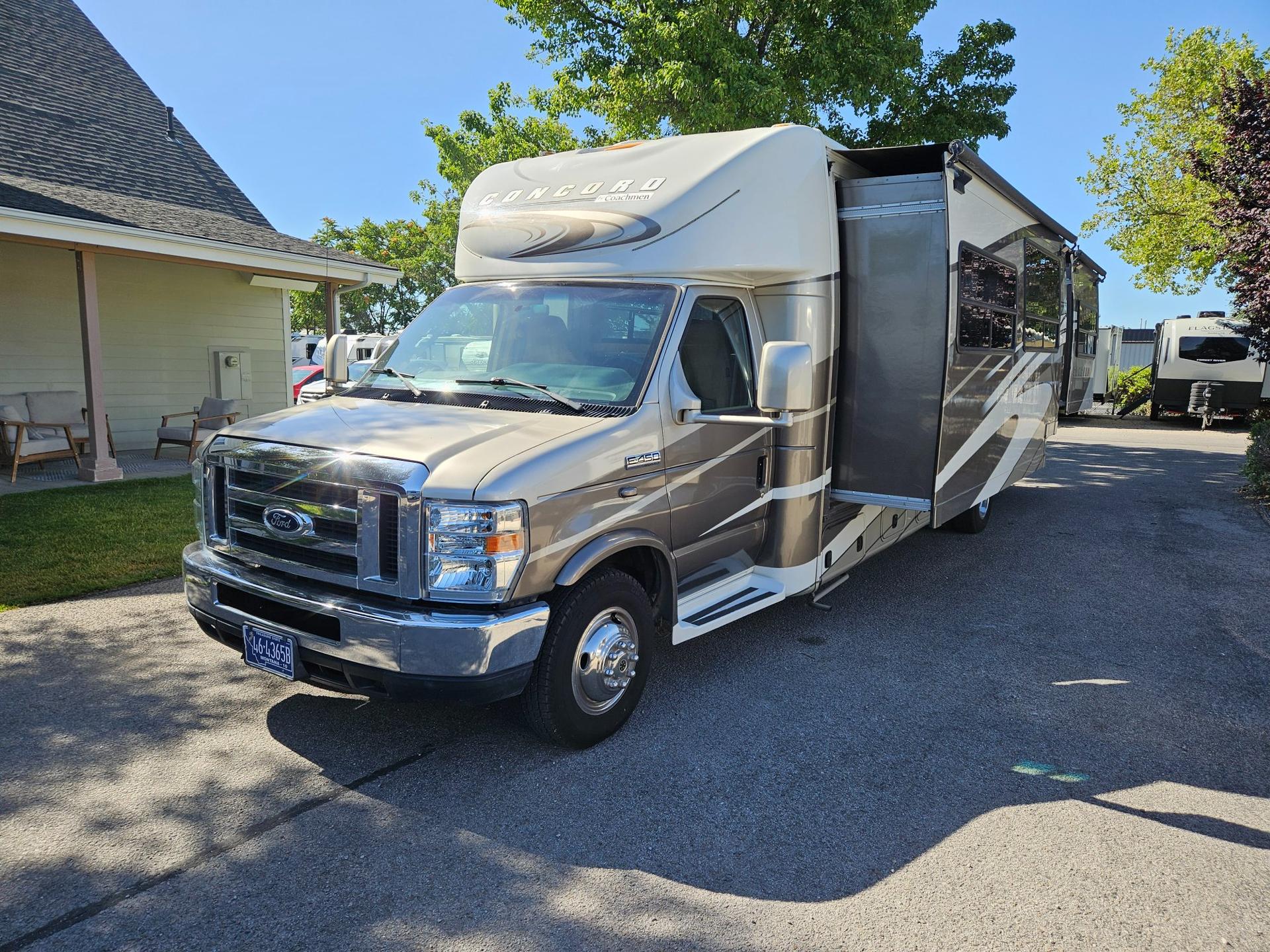 2015 Coachmen 2015 Coachmen Concord - thumbnail 4