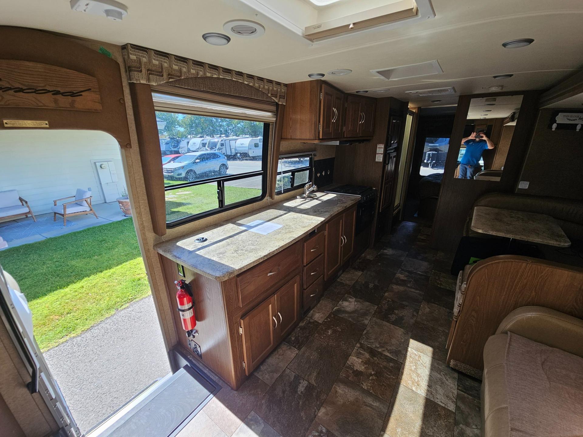 2015 Coachmen 2015 Coachmen Concord - thumbnail 6