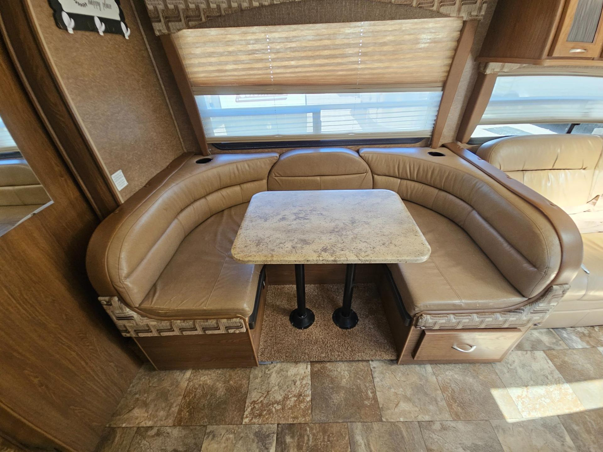 2015 Coachmen 2015 Coachmen Concord - thumbnail 11
