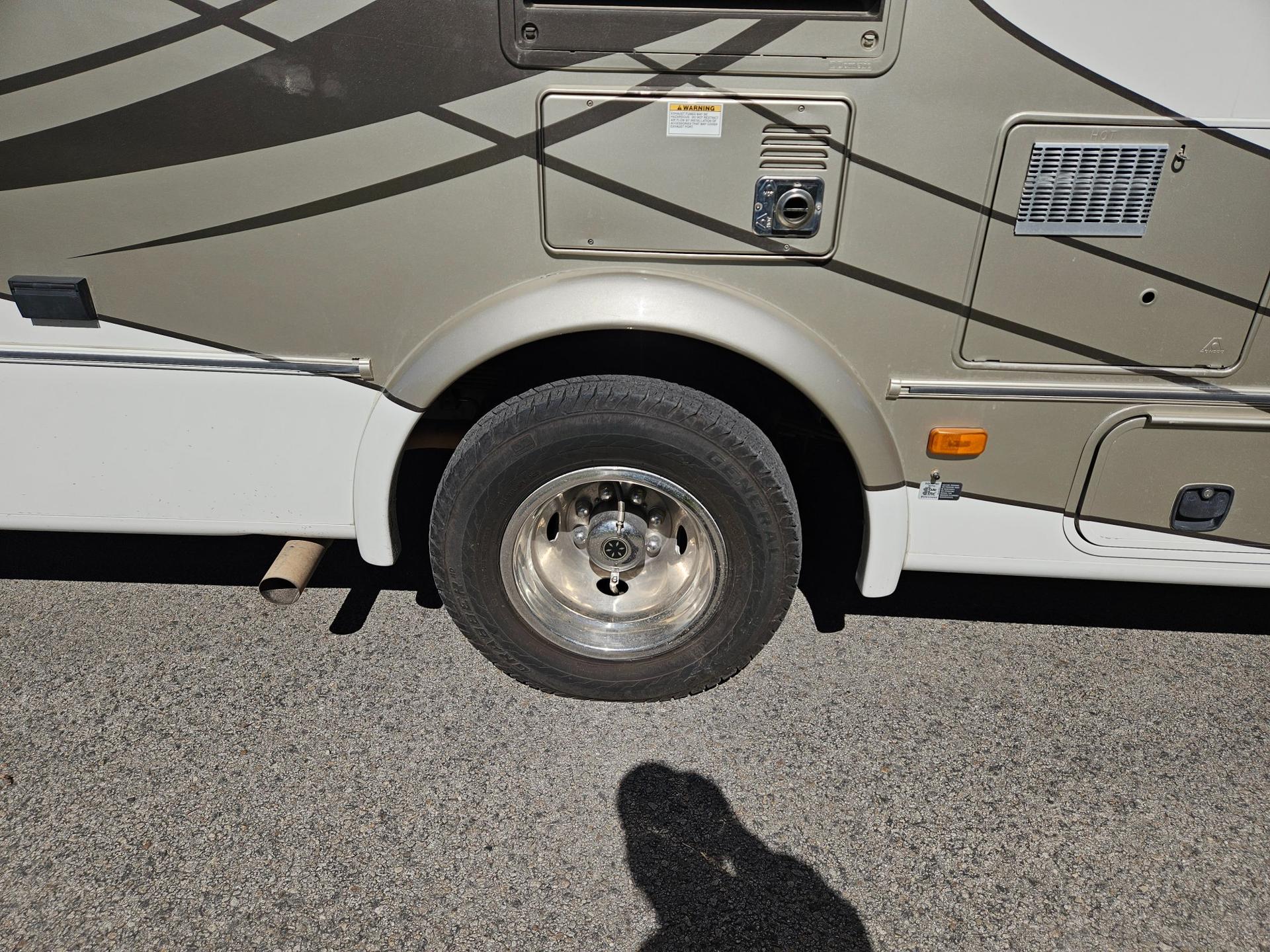 2015 Coachmen 2015 Coachmen Concord - thumbnail 47