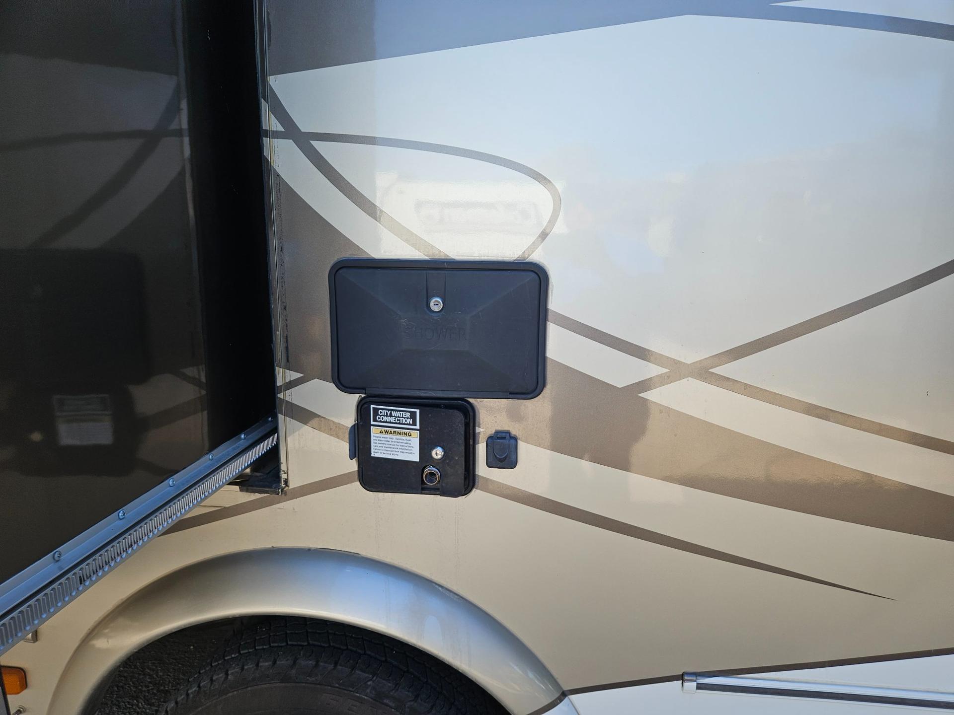 2015 Coachmen 2015 Coachmen Concord - thumbnail 54