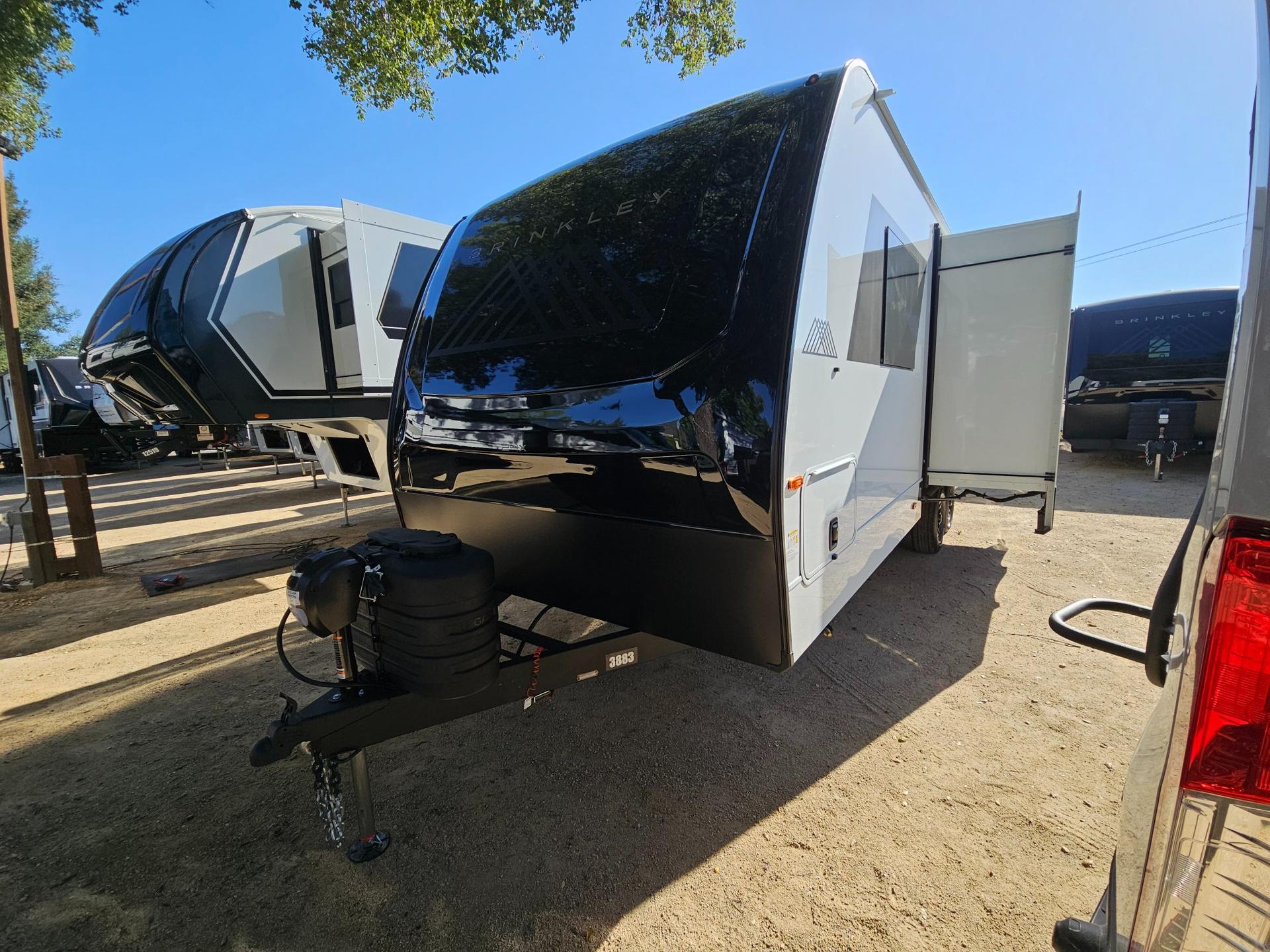 2027 Brinkley RV 2027 Brinkley RV Model IX - thumbnail 4