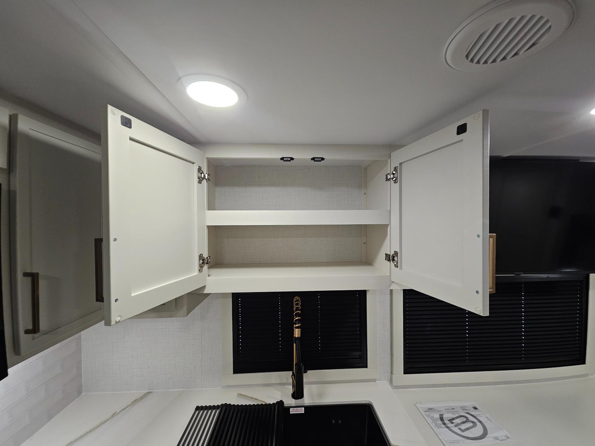 2027 Brinkley RV 2027 Brinkley RV Model IX - thumbnail 16