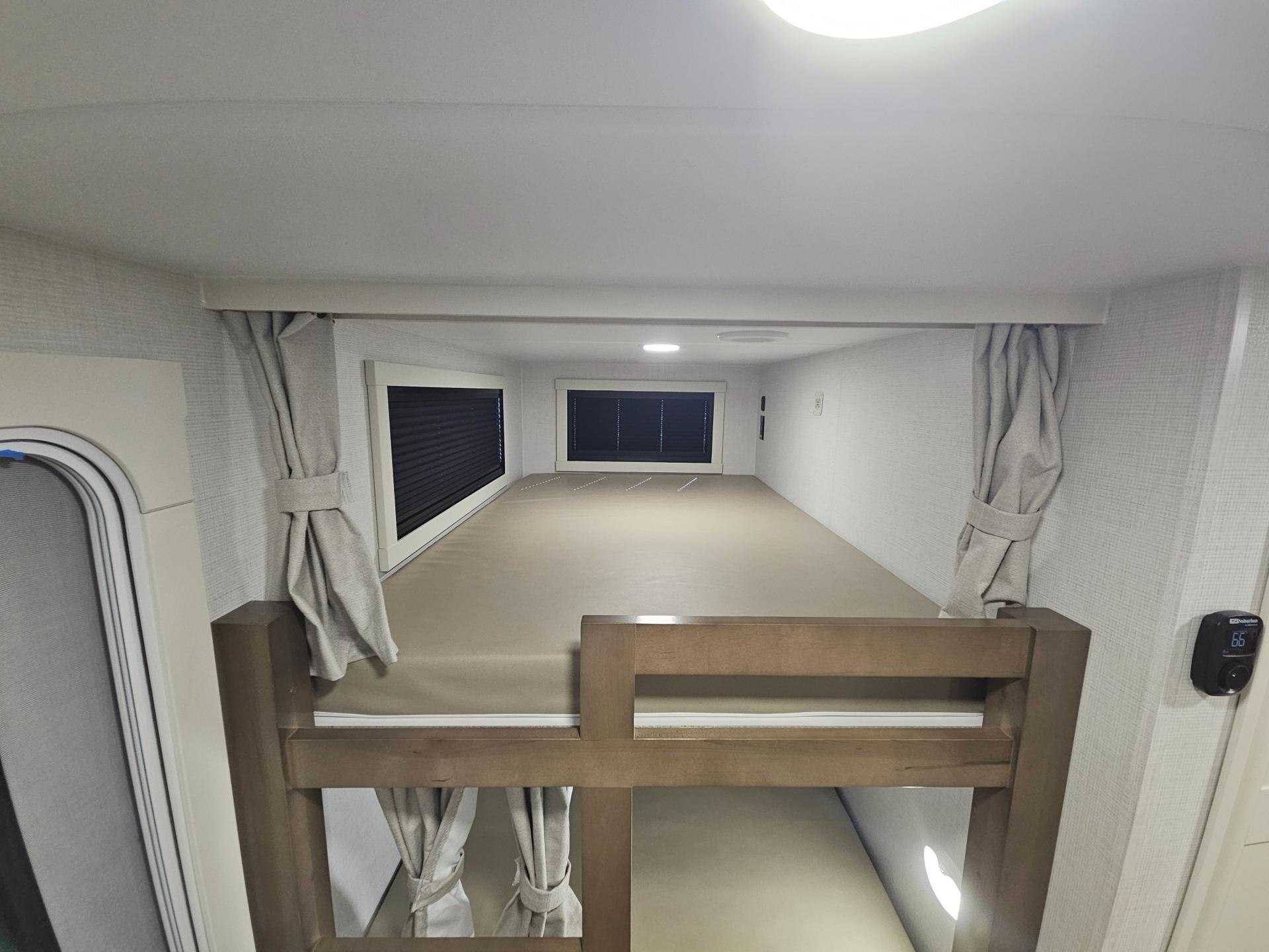 2027 Brinkley RV 2027 Brinkley RV Model IX - thumbnail 24