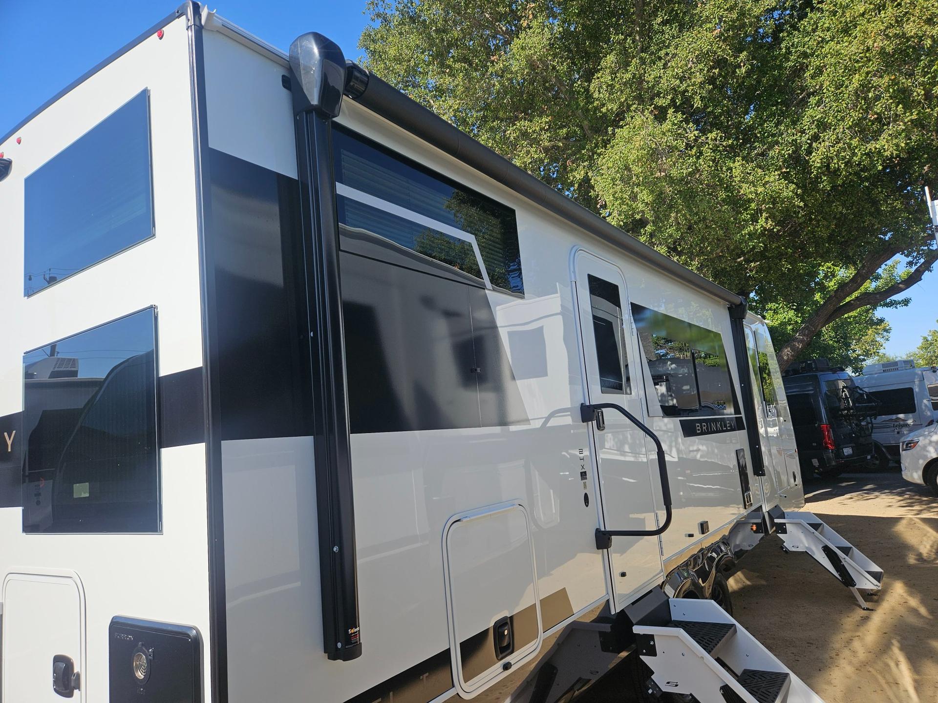 2027 Brinkley RV 2027 Brinkley RV Model IX - thumbnail 42