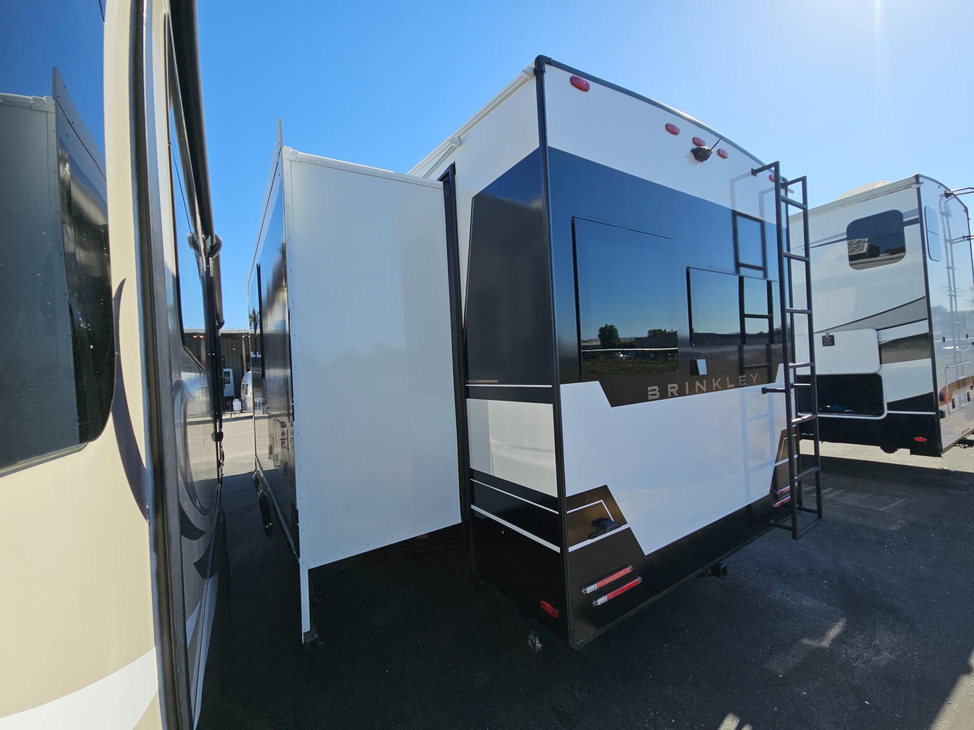 2026 Brinkley RV 2026 Brinkley RV Model Z - thumbnail 4
