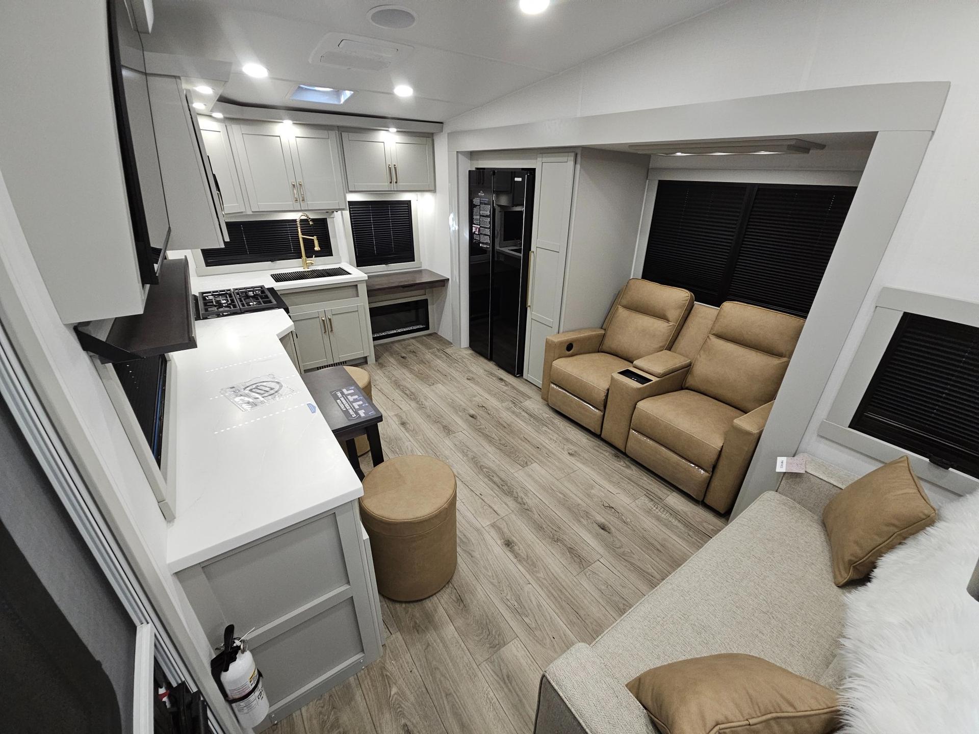 2026 Brinkley RV 2026 Brinkley RV Model Z - thumbnail 6