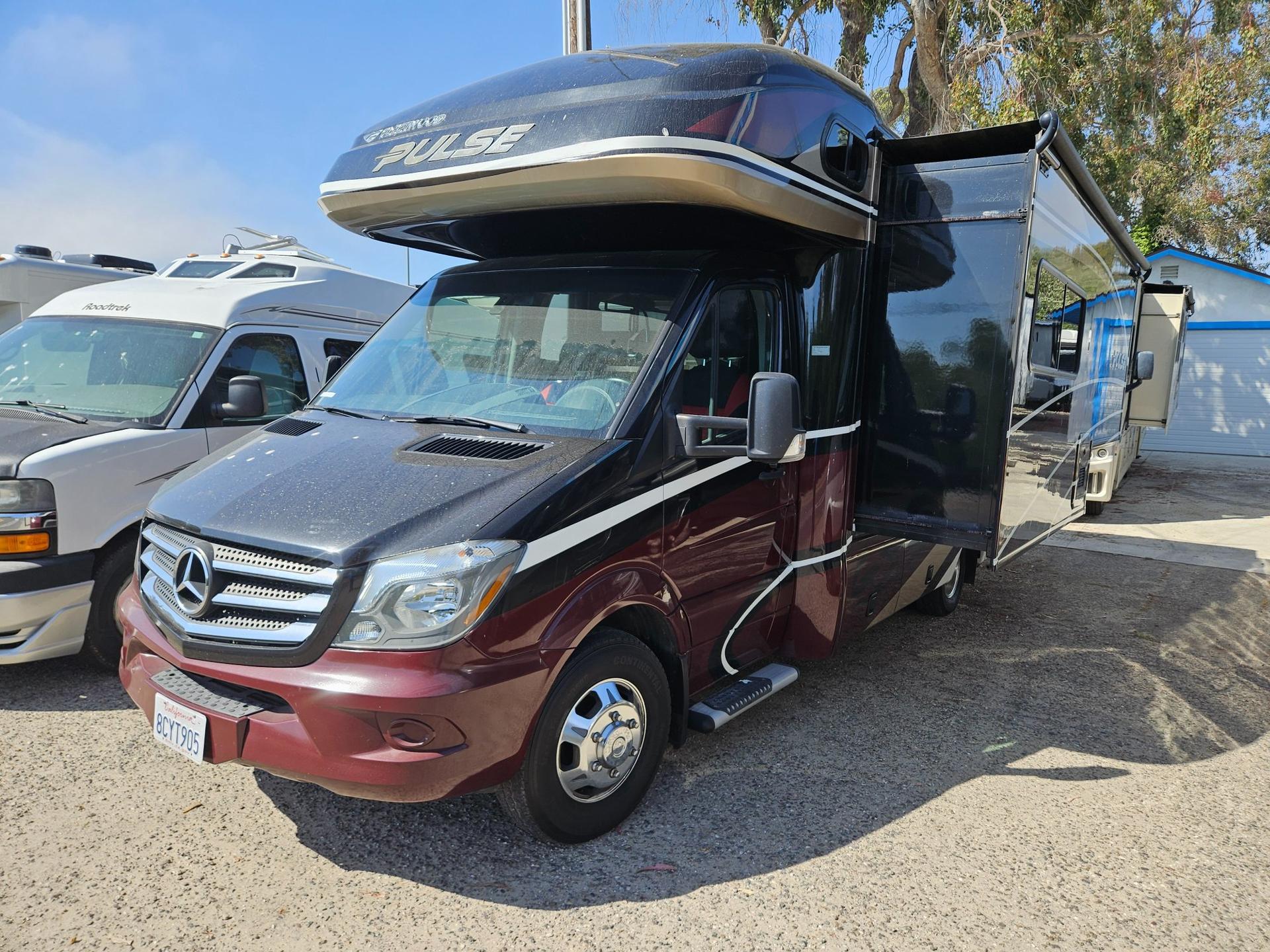 2018 Fleetwood RV 2018 Fleetwood RV Pulse - thumbnail 5
