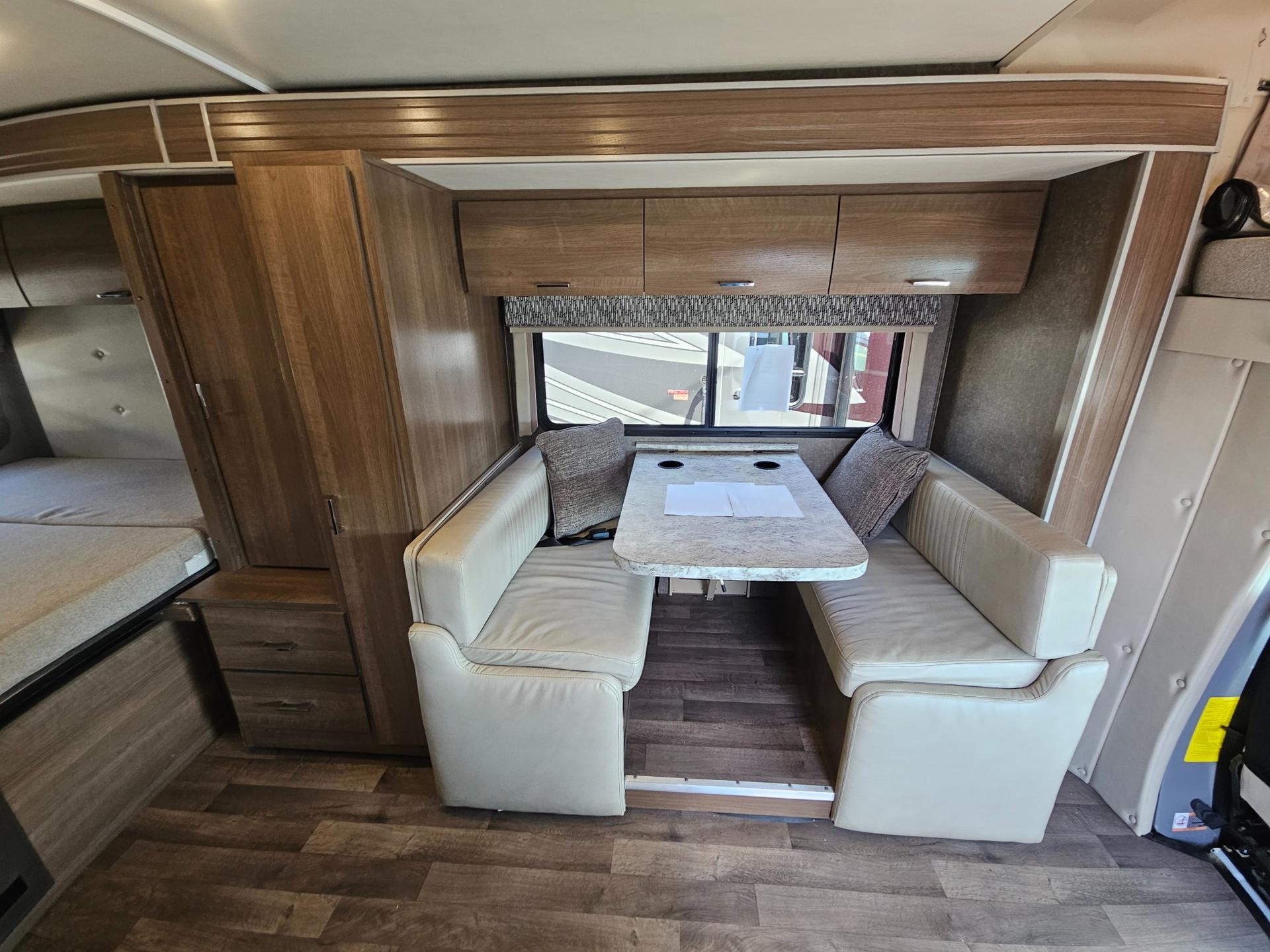 2018 Fleetwood RV 2018 Fleetwood RV Pulse - thumbnail 8