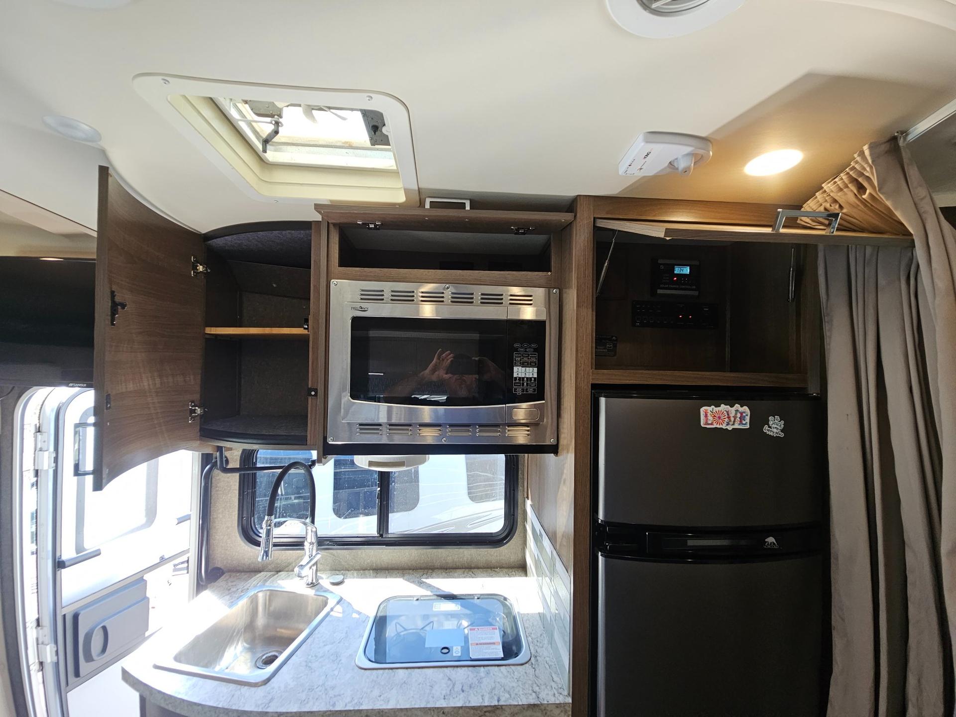 2018 Fleetwood RV 2018 Fleetwood RV Pulse - thumbnail 14