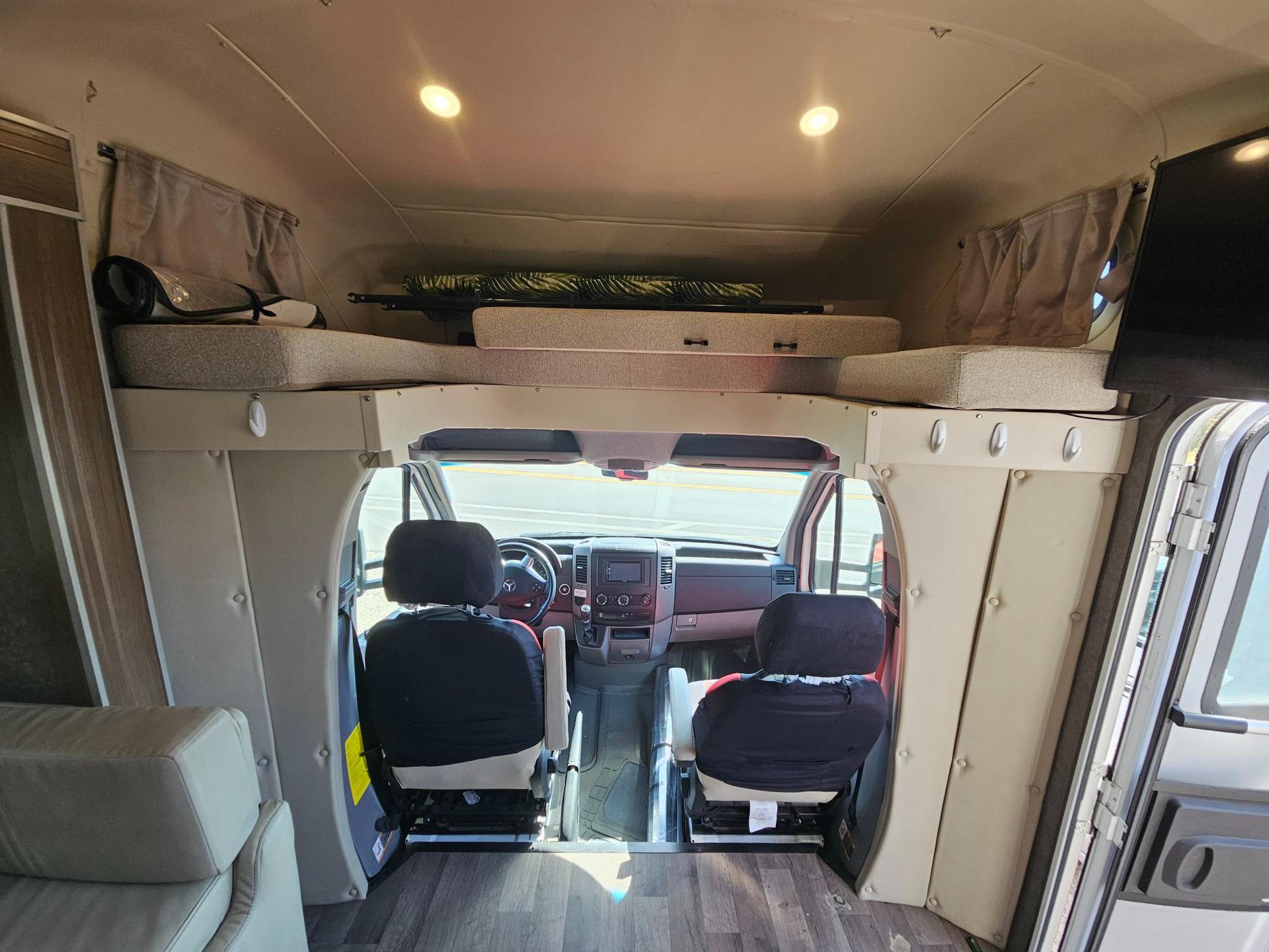 2018 Fleetwood RV 2018 Fleetwood RV Pulse - thumbnail 24
