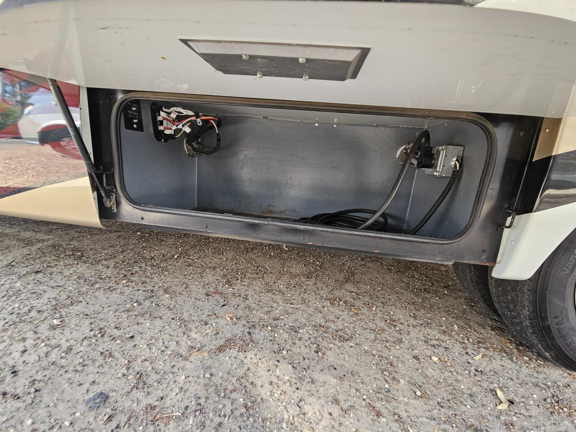 2018 Fleetwood RV 2018 Fleetwood RV Pulse - thumbnail 43