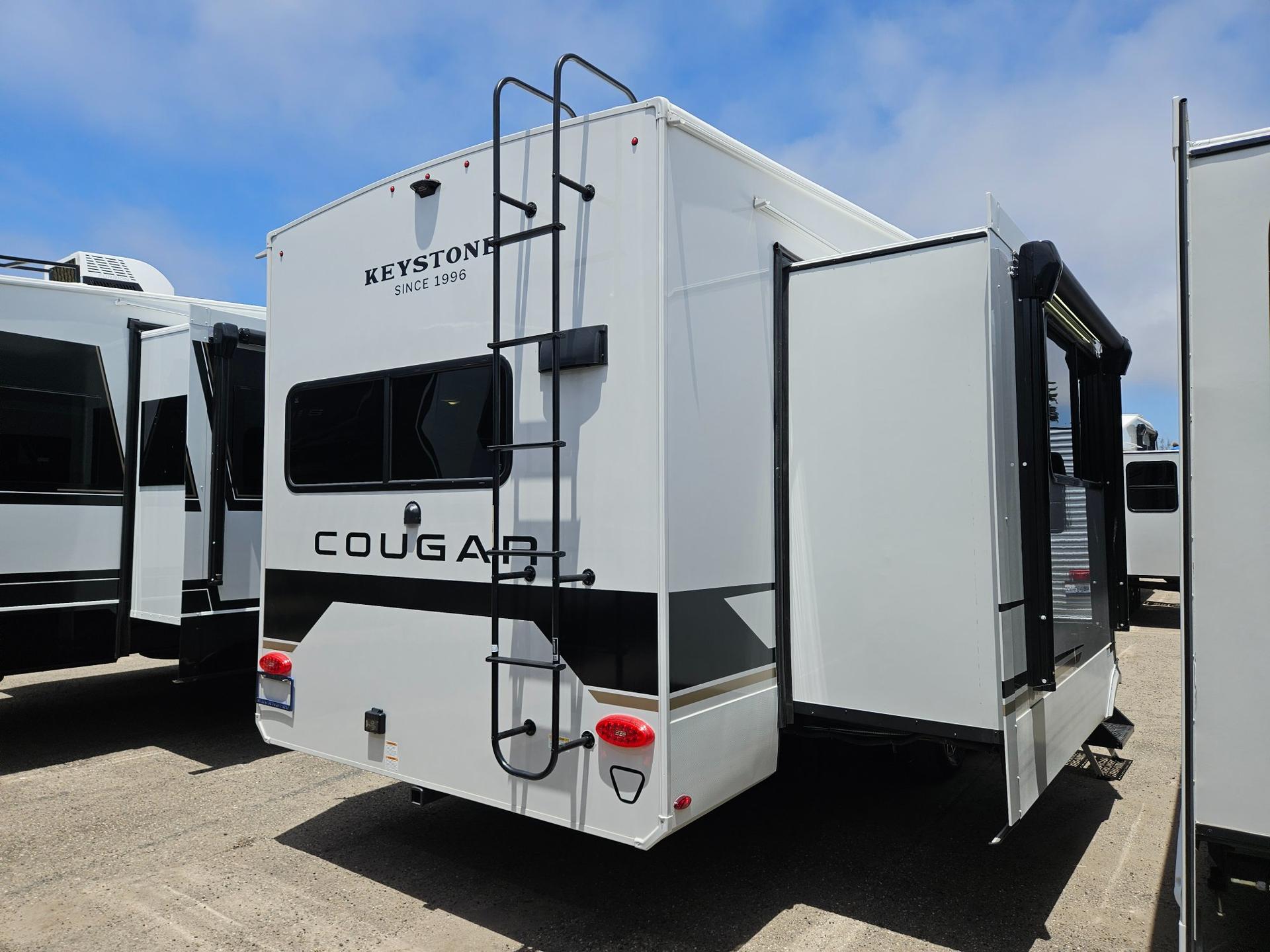 2027 Keystone RV 2027 Keystone RV Cougar - thumbnail 2