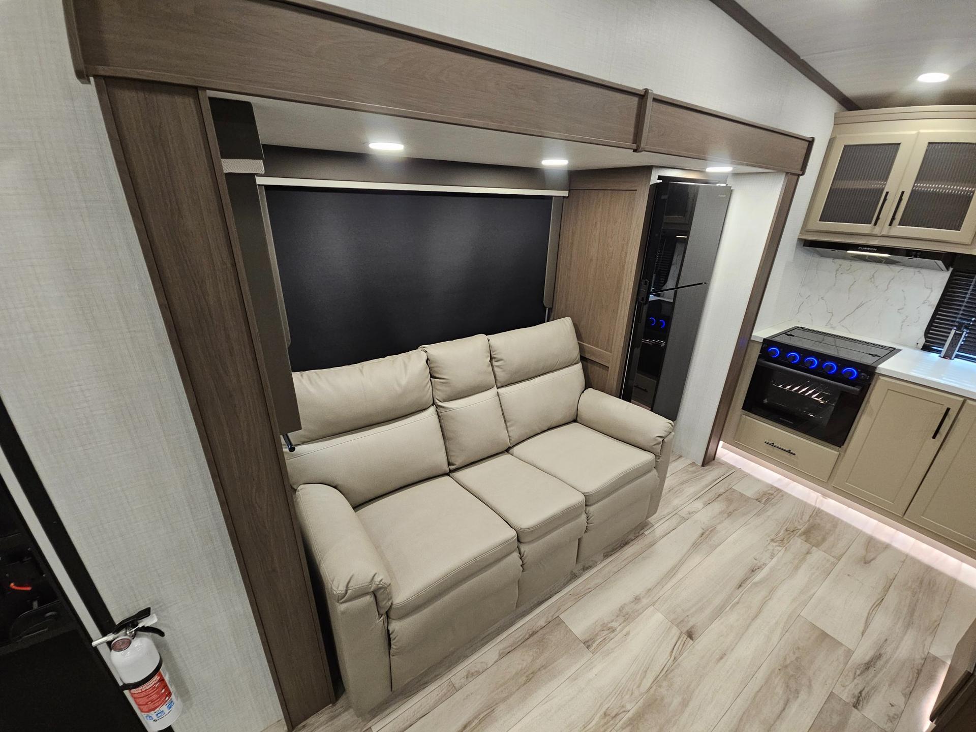 2027 Keystone RV 2027 Keystone RV Cougar - thumbnail 6