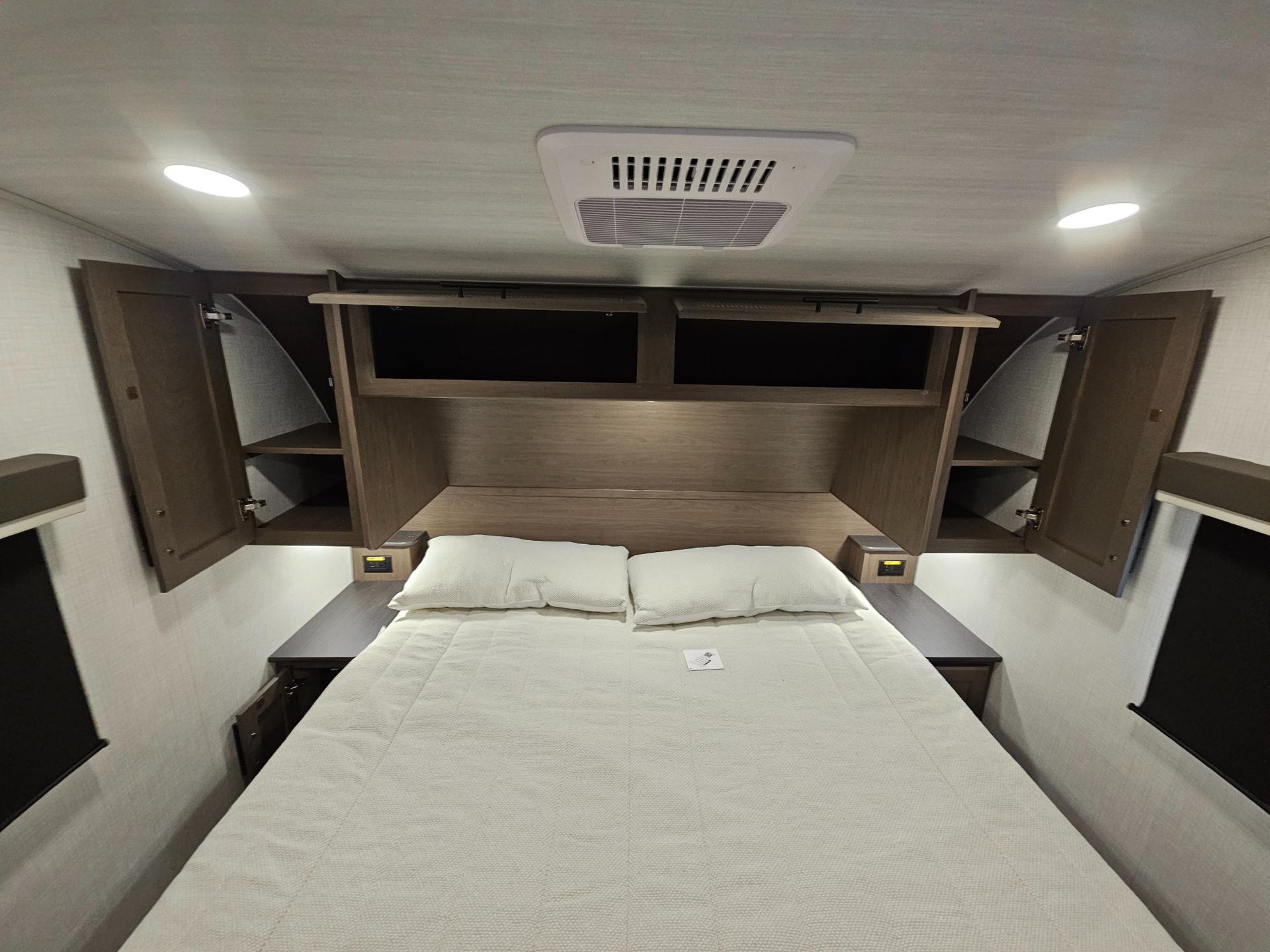 2027 Keystone RV 2027 Keystone RV Cougar - thumbnail 38