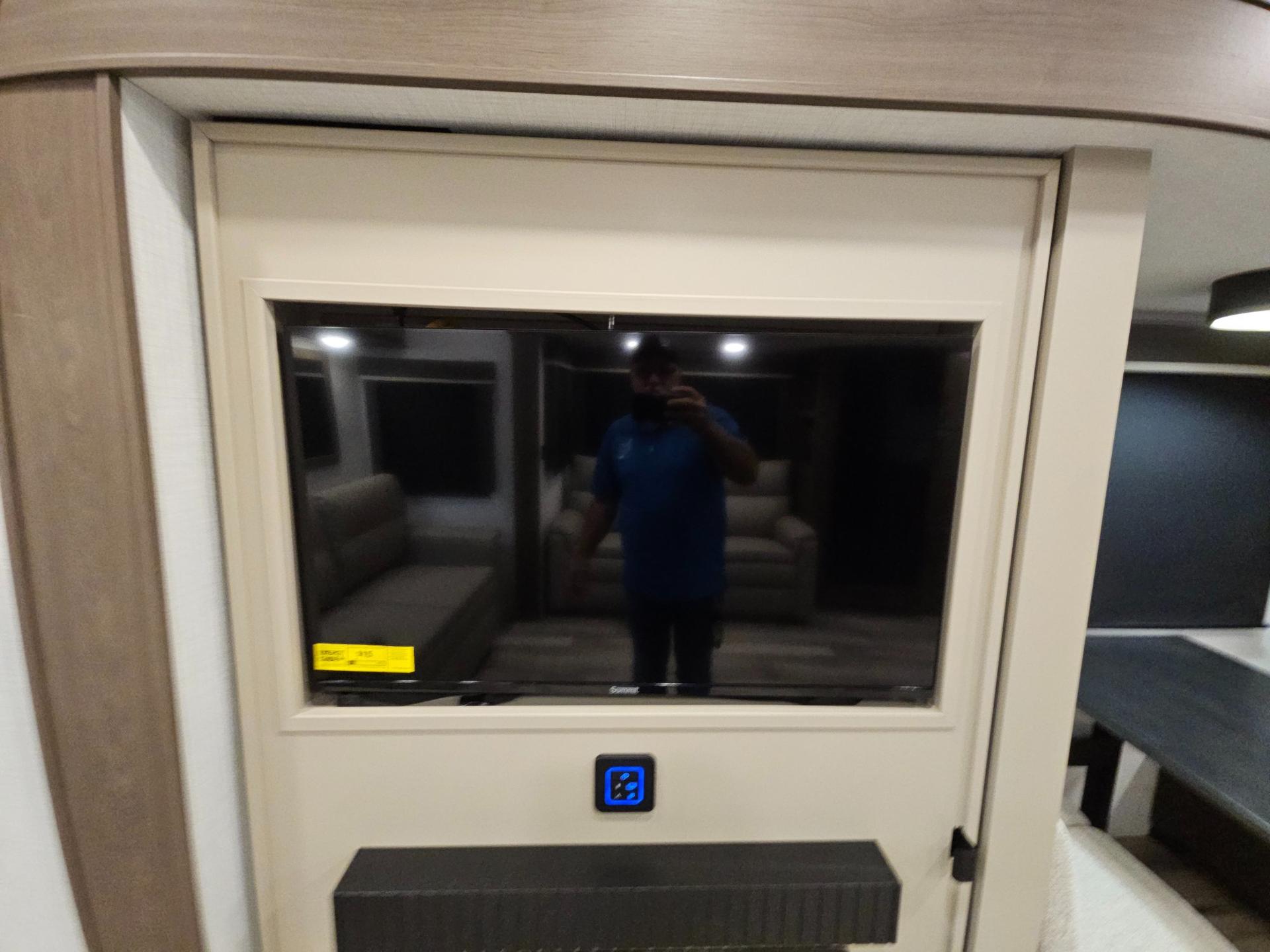 2027 Keystone RV 2027 Keystone RV Cougar - thumbnail 10