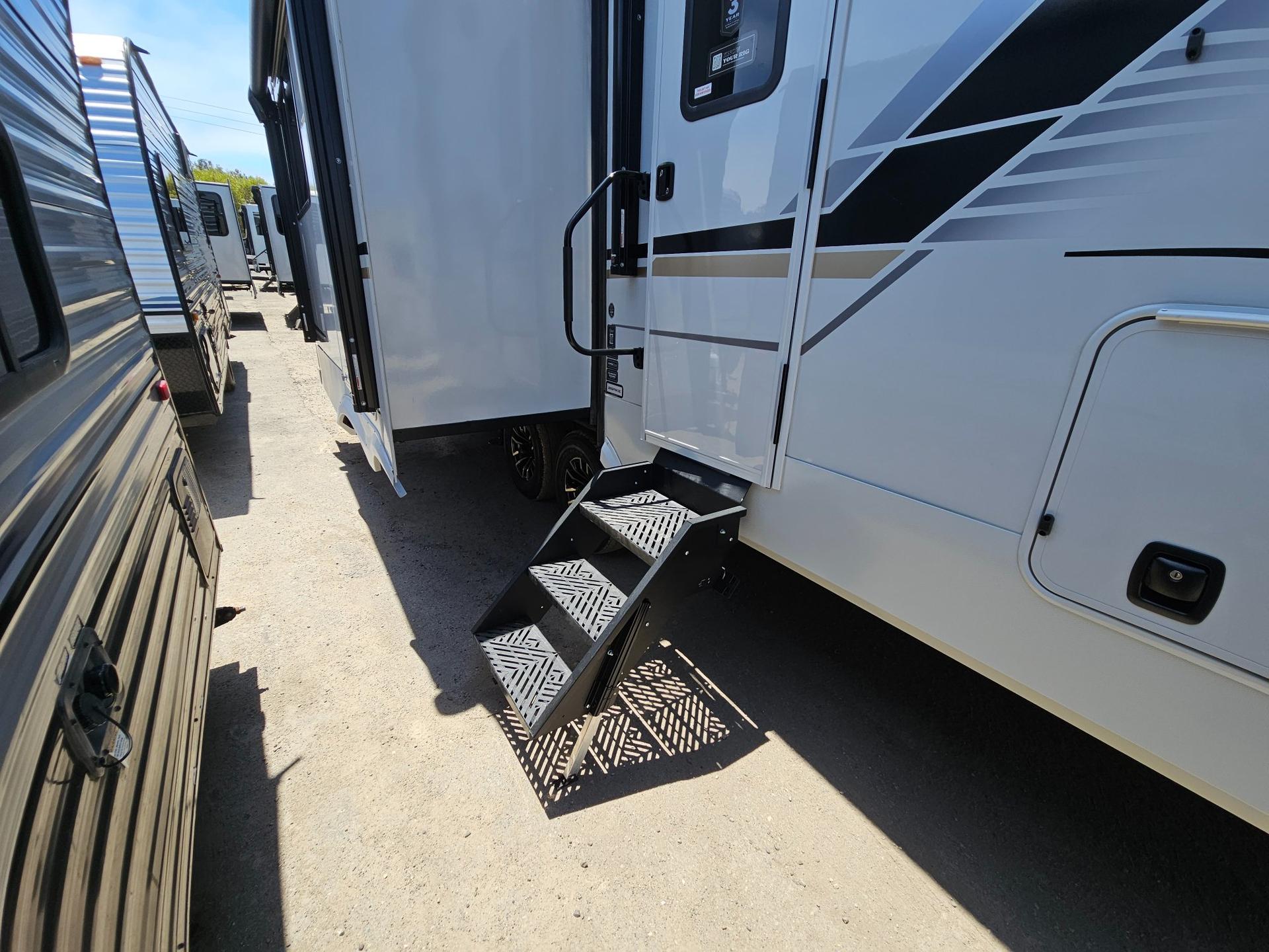 2027 Keystone RV 2027 Keystone RV Cougar - thumbnail 47