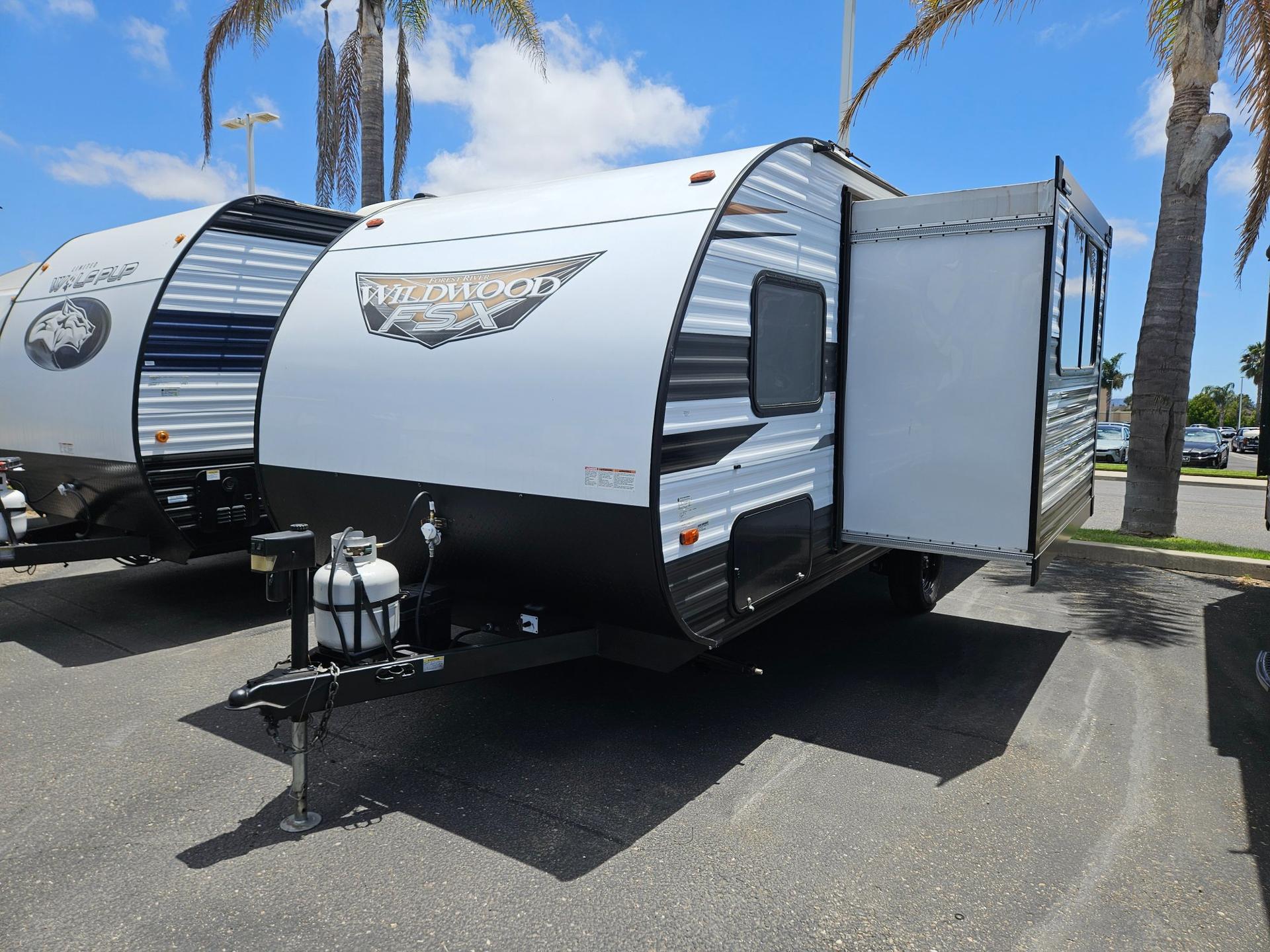 2023 Forest River RV 2023 Forest River RV Wildwood FSX - thumbnail 5