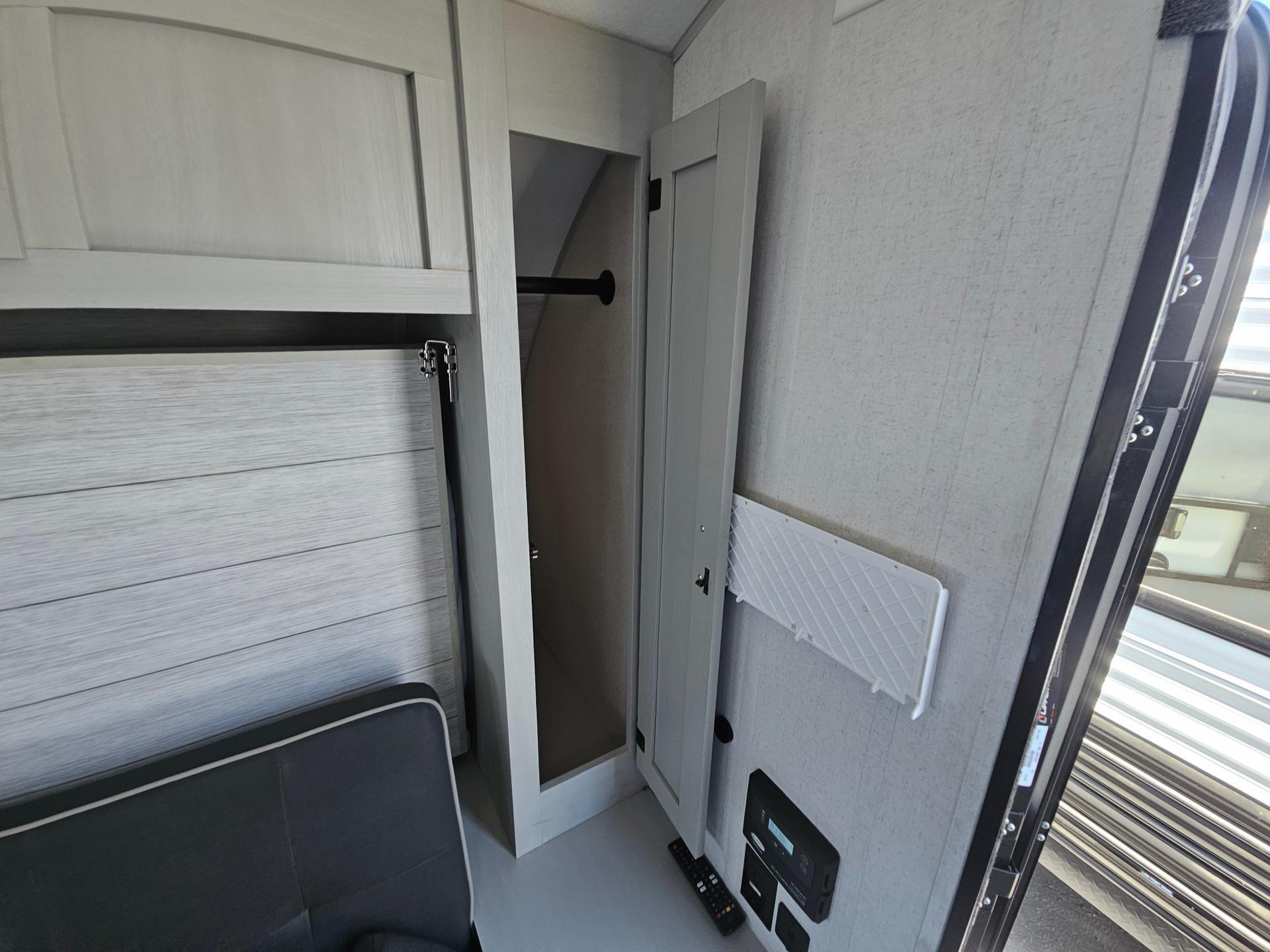 2023 Forest River RV 2023 Forest River RV Wildwood FSX - thumbnail 22