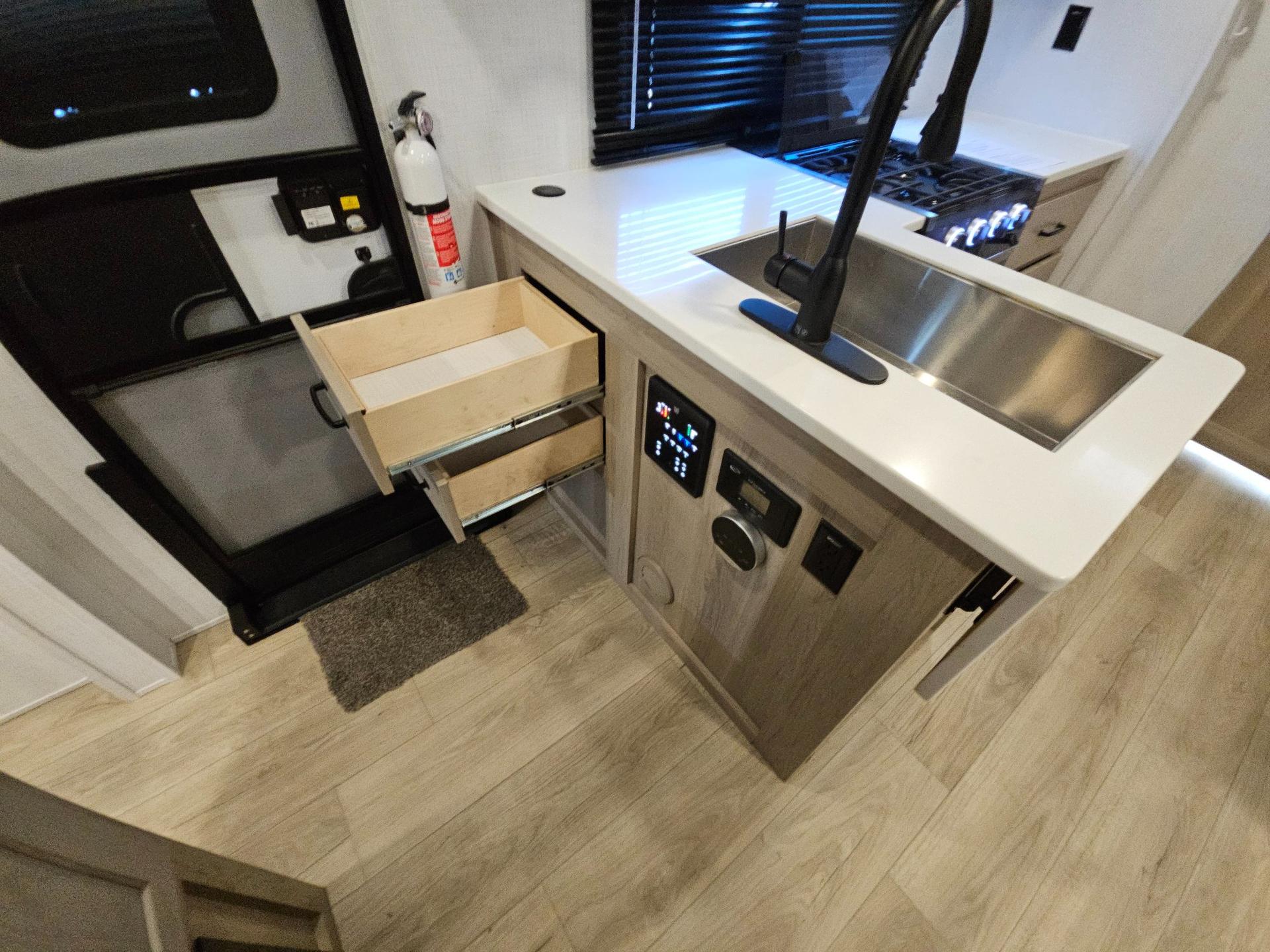 2025 Forest River RV 2025 Forest River RV Flagstaff Micro Lite - thumbnail 29