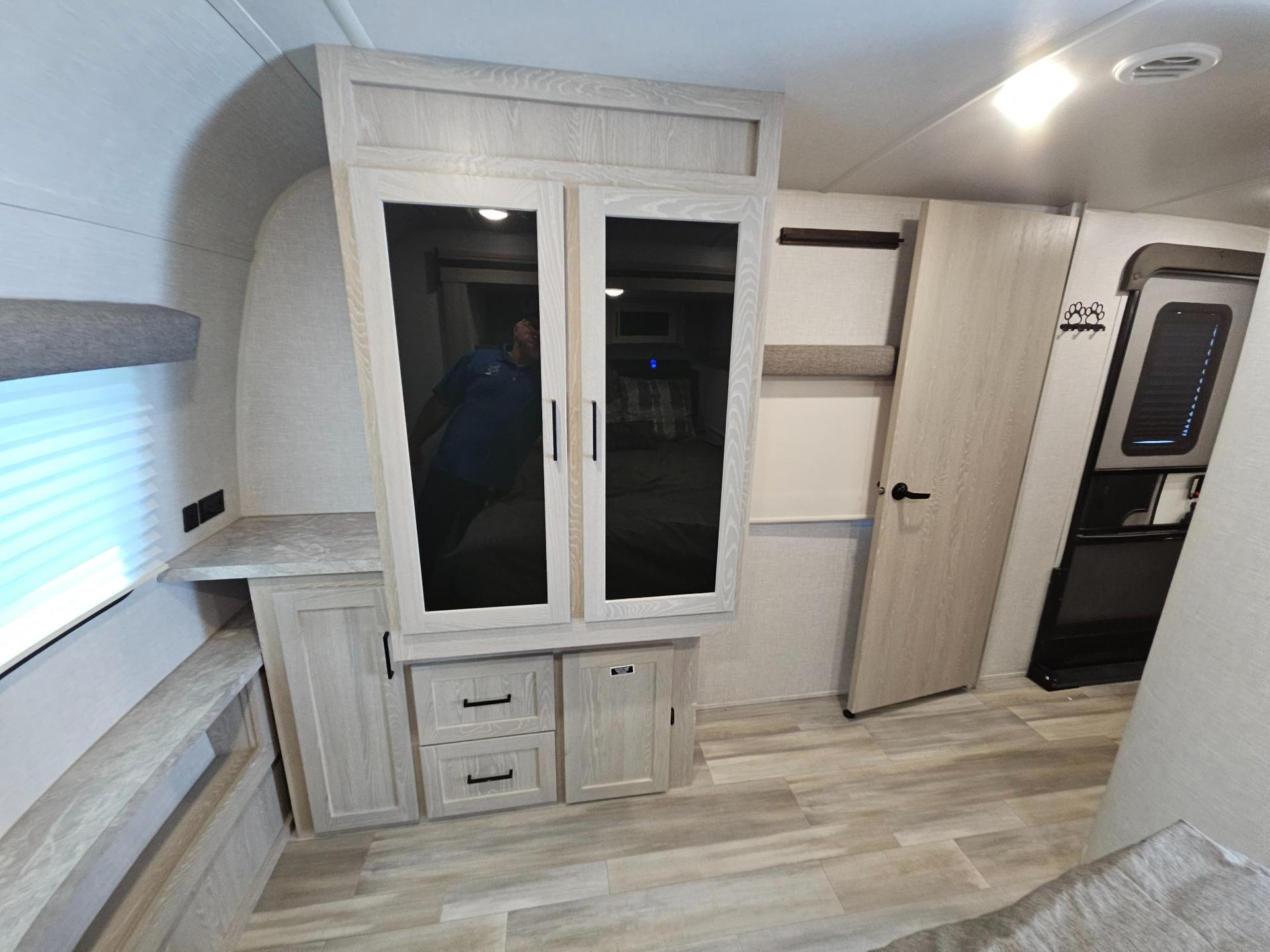 2021 Forest River RV 2021 Forest River RV Rockwood Ultra Lite - thumbnail 28