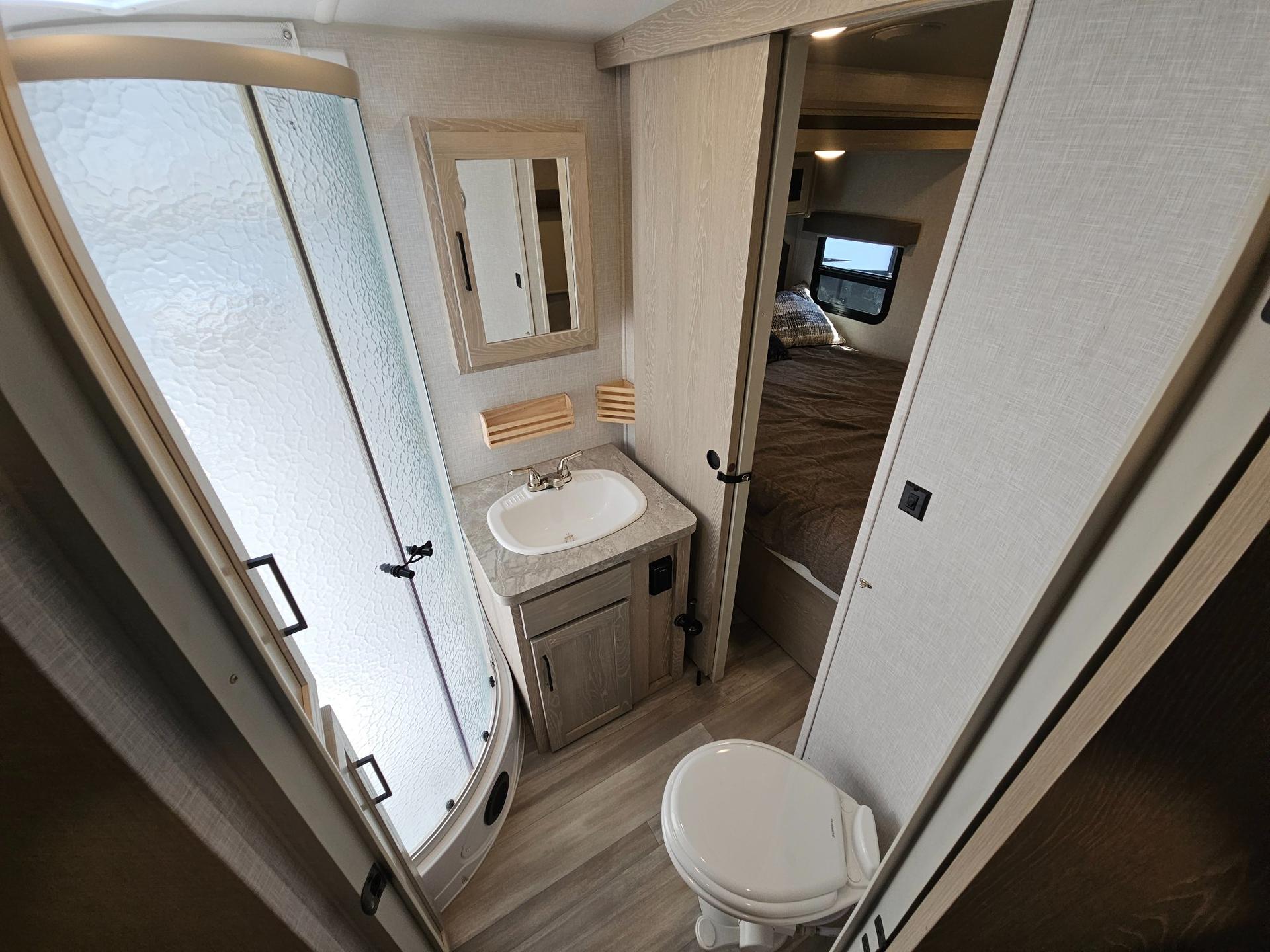 2021 Forest River RV 2021 Forest River RV Rockwood Ultra Lite - thumbnail 31