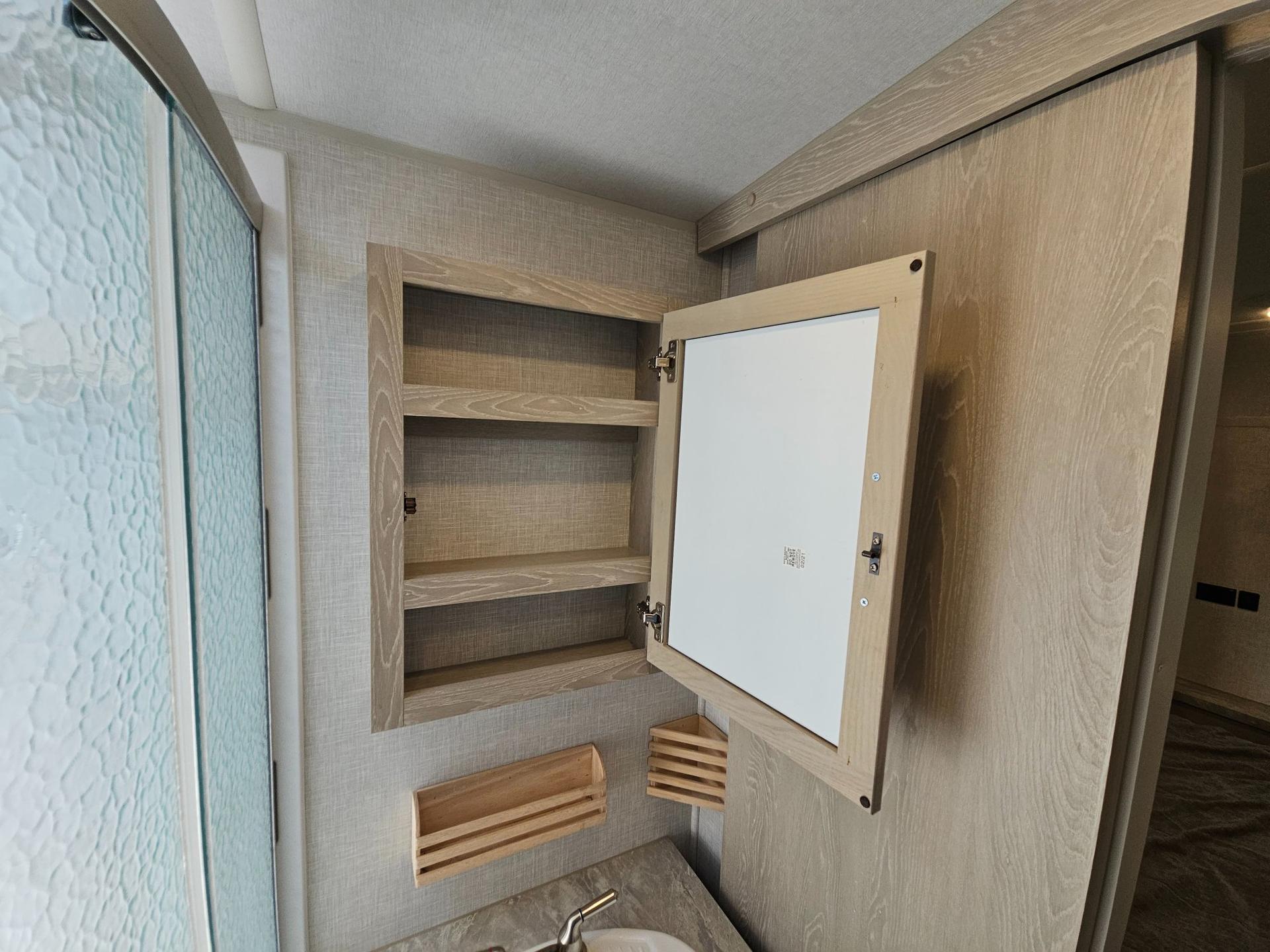 2021 Forest River RV 2021 Forest River RV Rockwood Ultra Lite - thumbnail 33