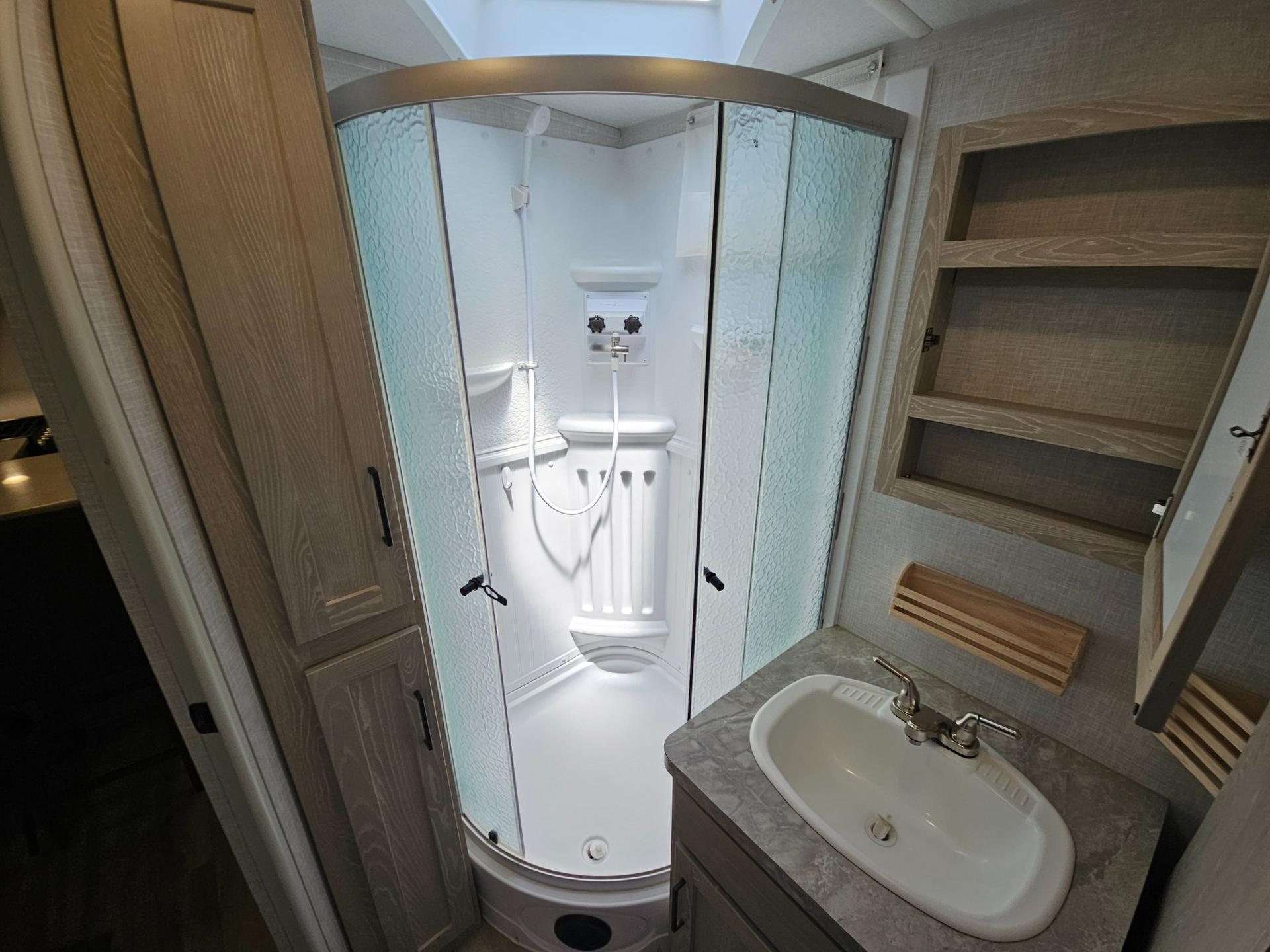 2021 Forest River RV 2021 Forest River RV Rockwood Ultra Lite - thumbnail 36