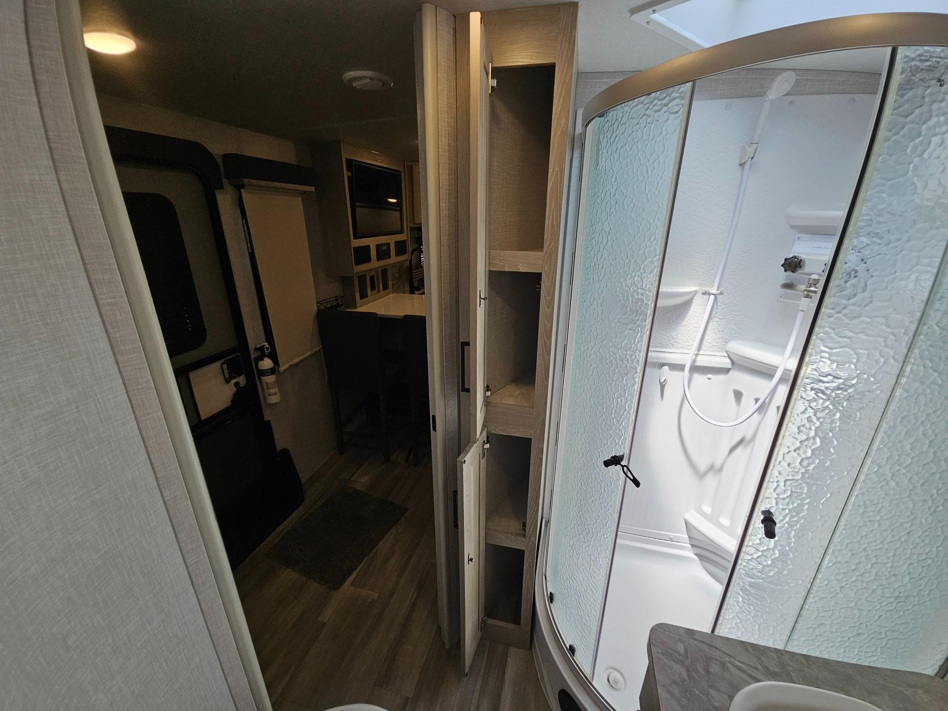 2021 Forest River RV 2021 Forest River RV Rockwood Ultra Lite - thumbnail 37