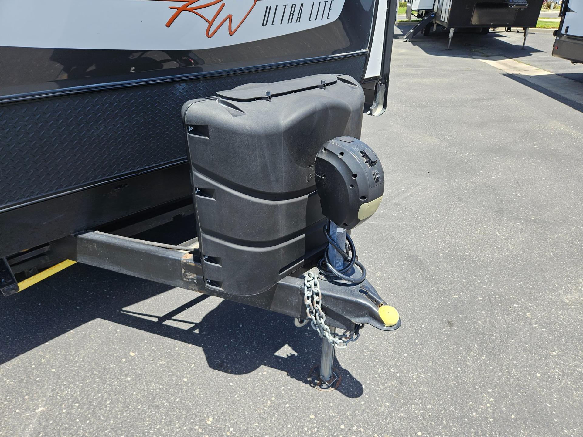 2021 Forest River RV 2021 Forest River RV Rockwood Ultra Lite - thumbnail 39