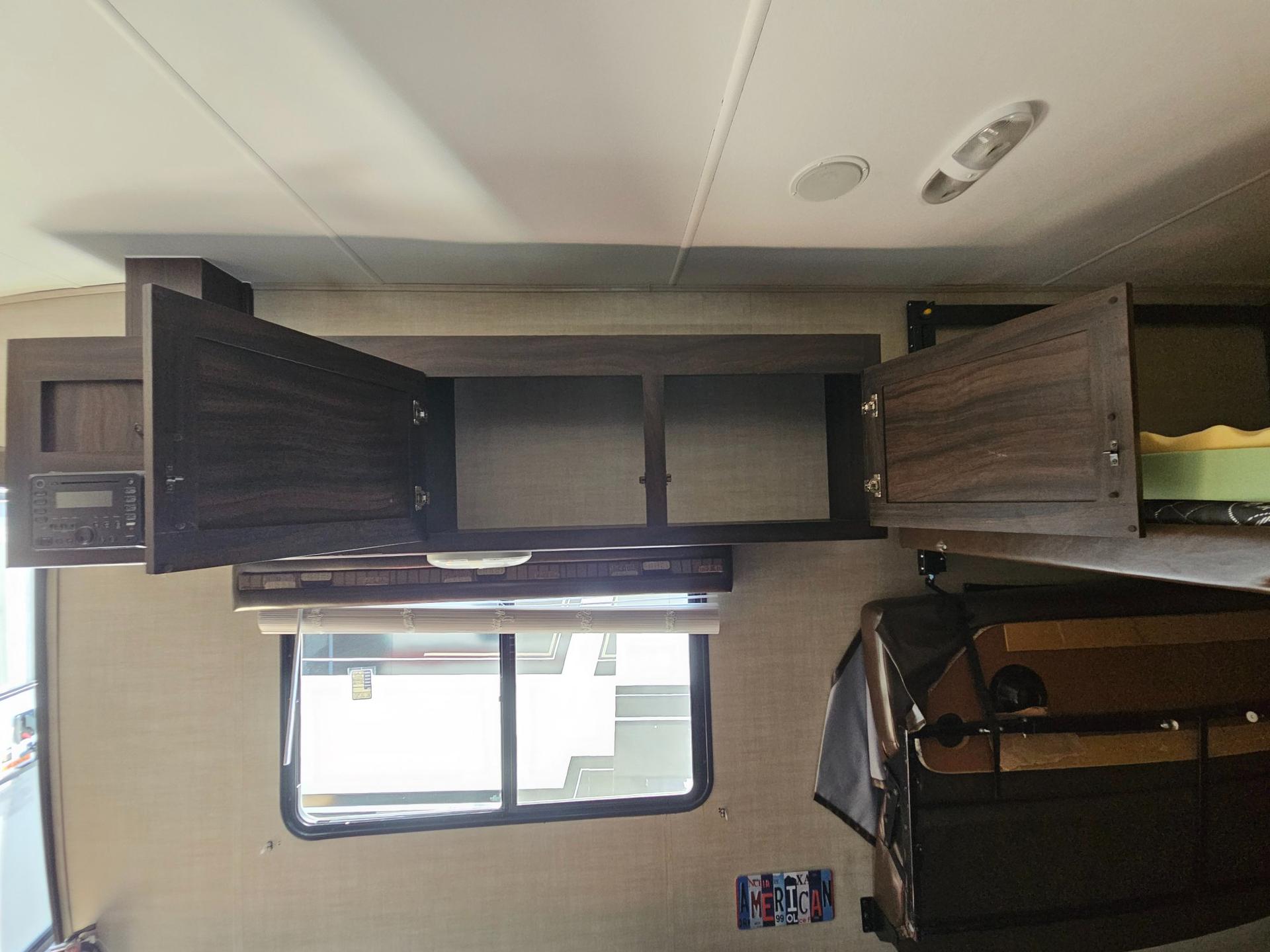2019 Pacific Coachworks 2019 Pacific Coachworks Surf Side - thumbnail 5