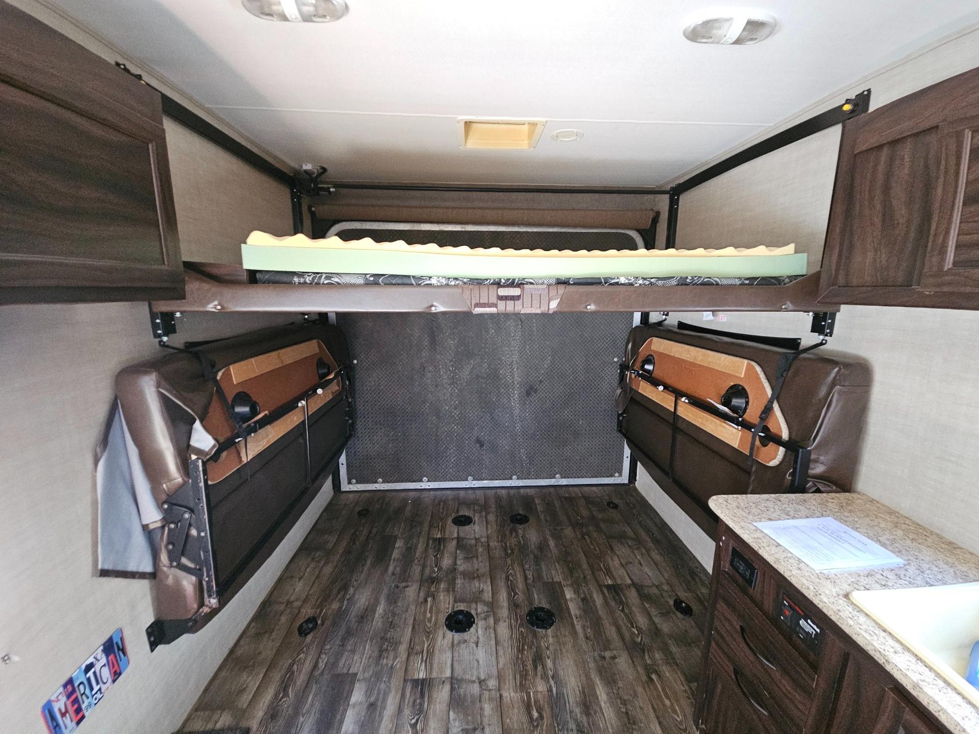 2019 Pacific Coachworks 2019 Pacific Coachworks Surf Side - thumbnail 6